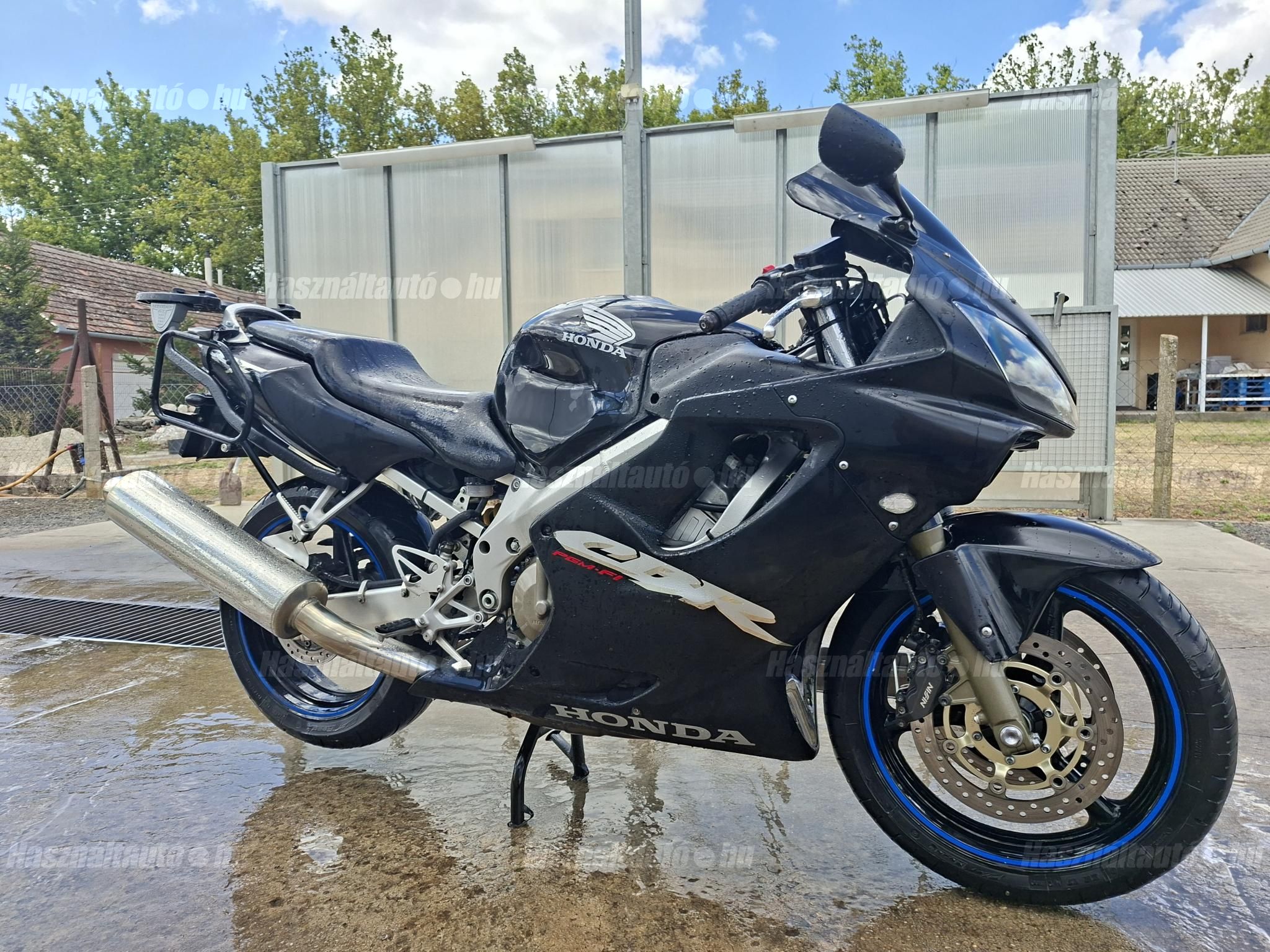 HONDA CBR 600 F4 2004/7 - 1