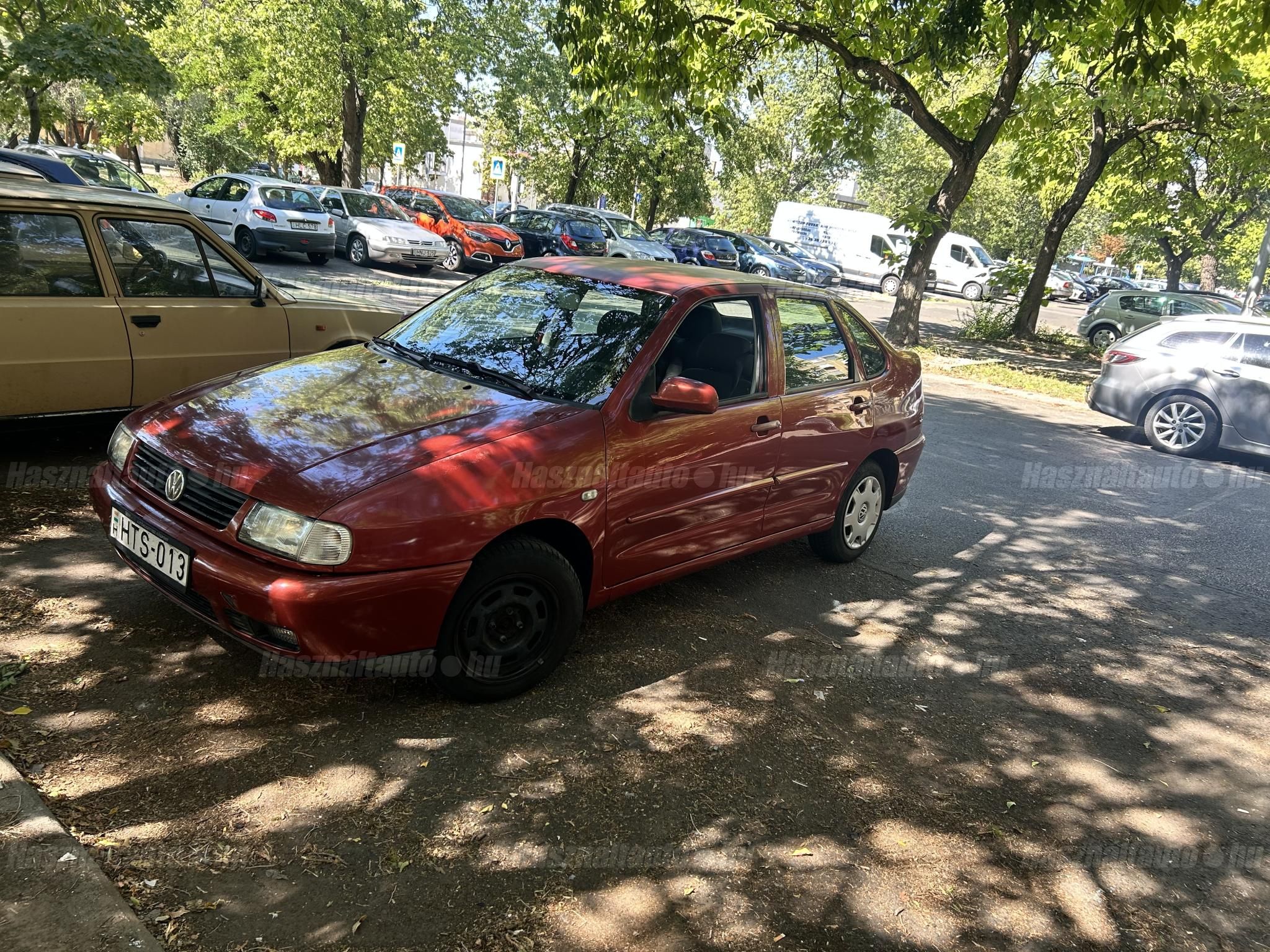 VOLKSWAGEN POLO III 2001/8 - 1