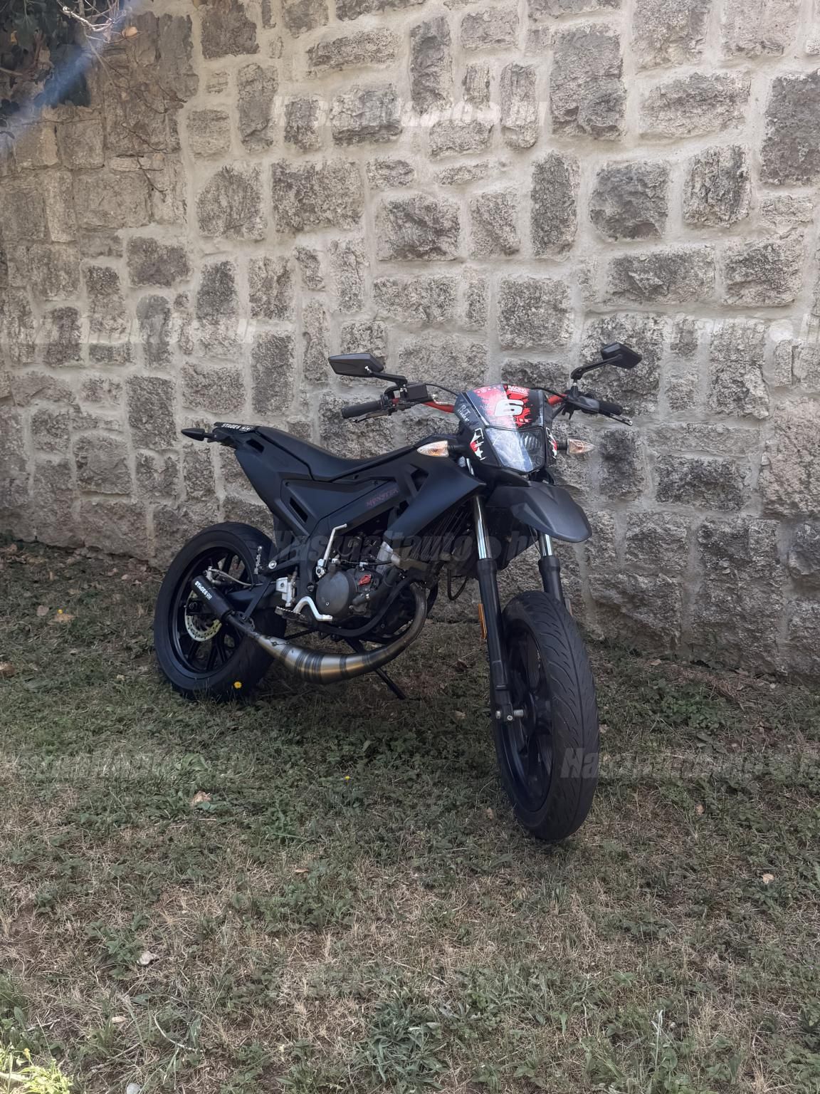 DERBI SM X-TREME 2018 - 1
