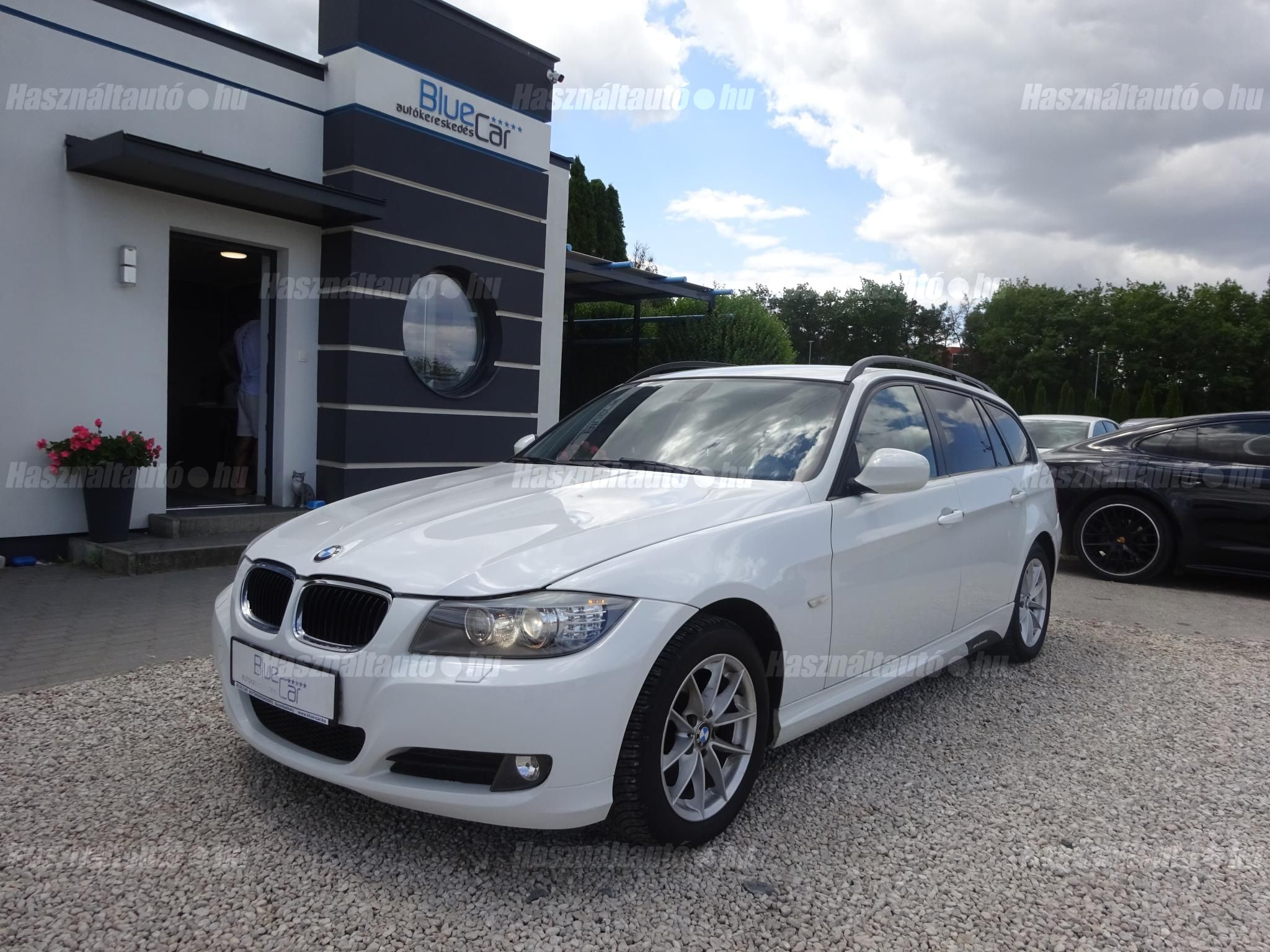 BMW 320 2010/7 - 1