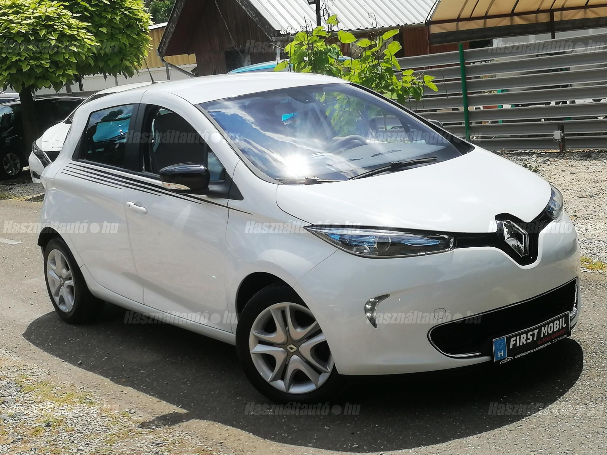 RENAULT ZOE 2015/6 - 1