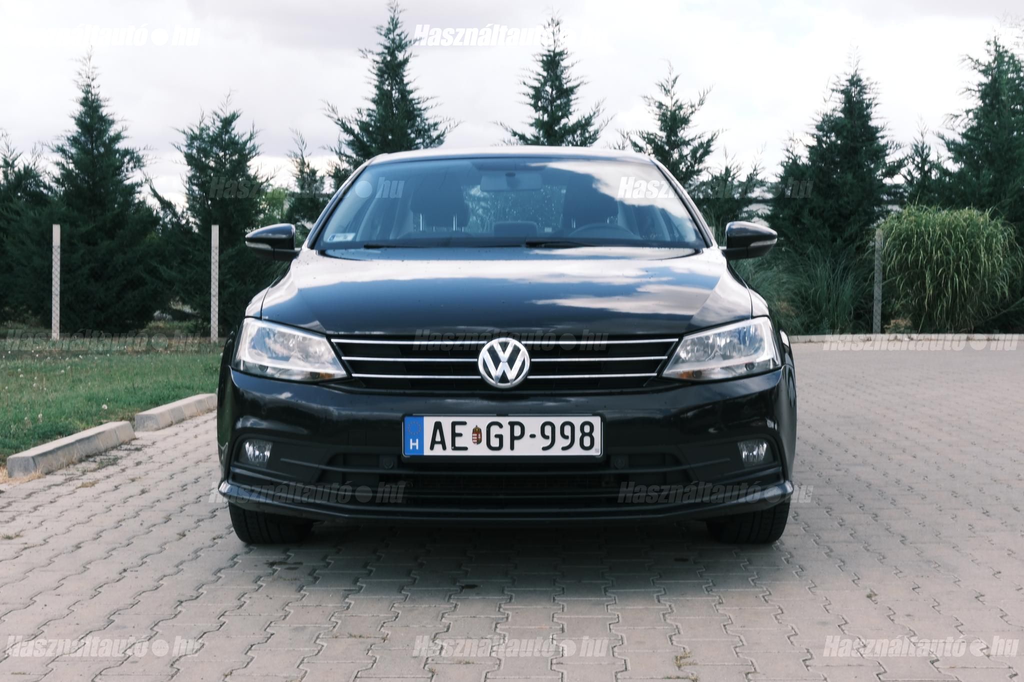 VOLKSWAGEN JETTA VI 2015/11 - 1