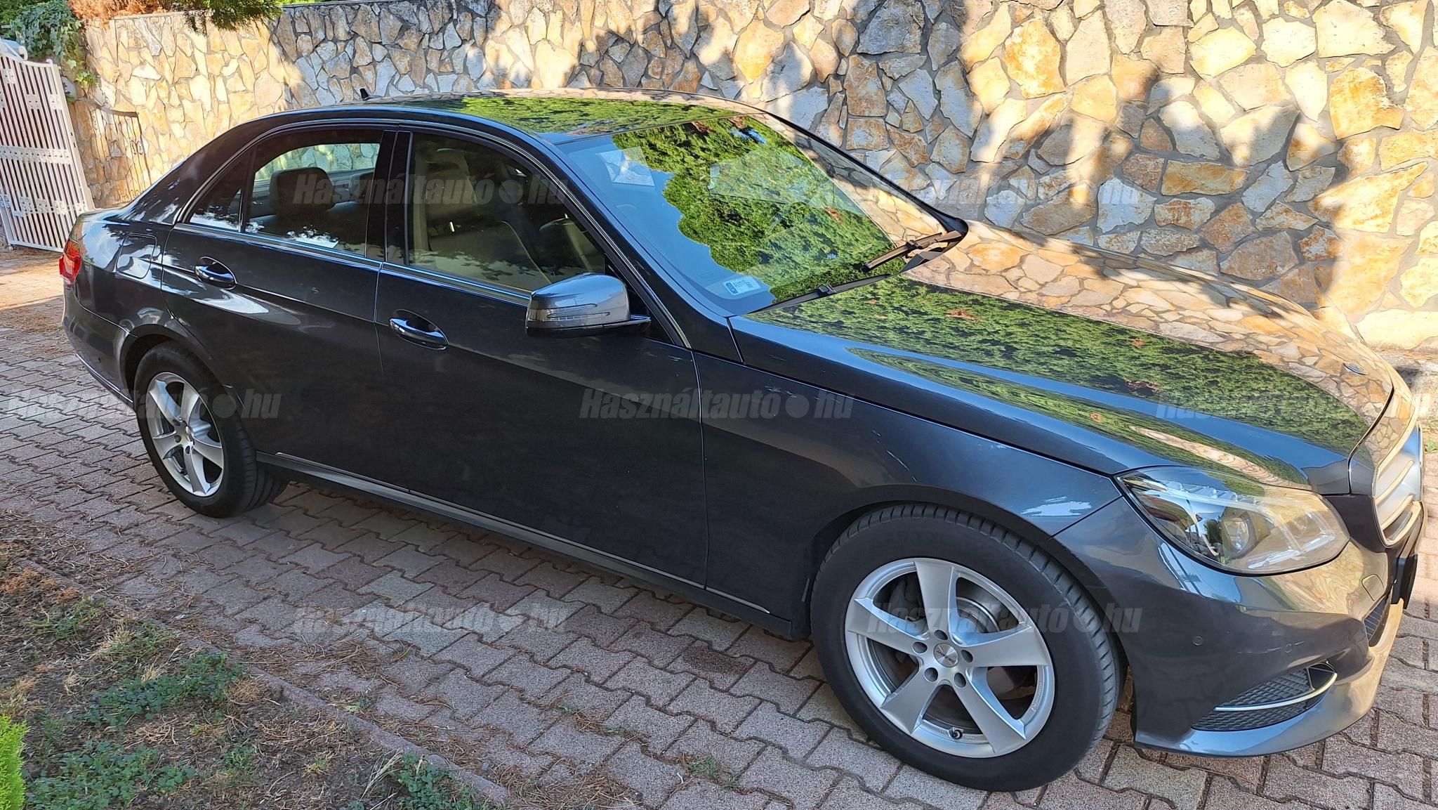 MERCEDES-BENZ E 300 2013/7 - 1