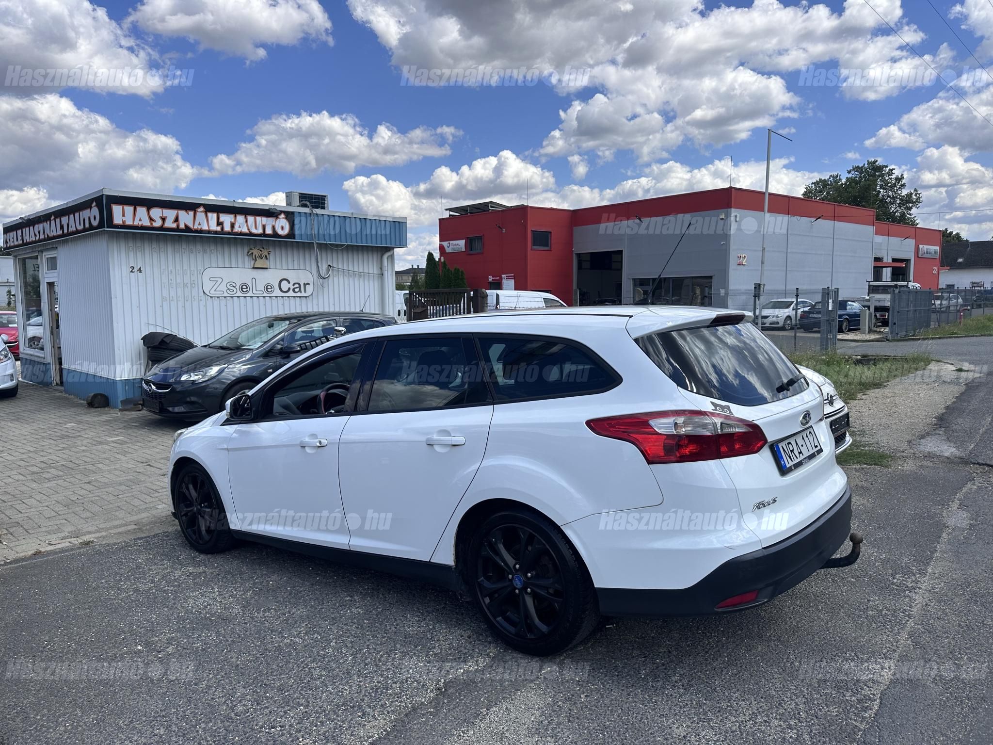FORD FOCUS 2012/6 - 1