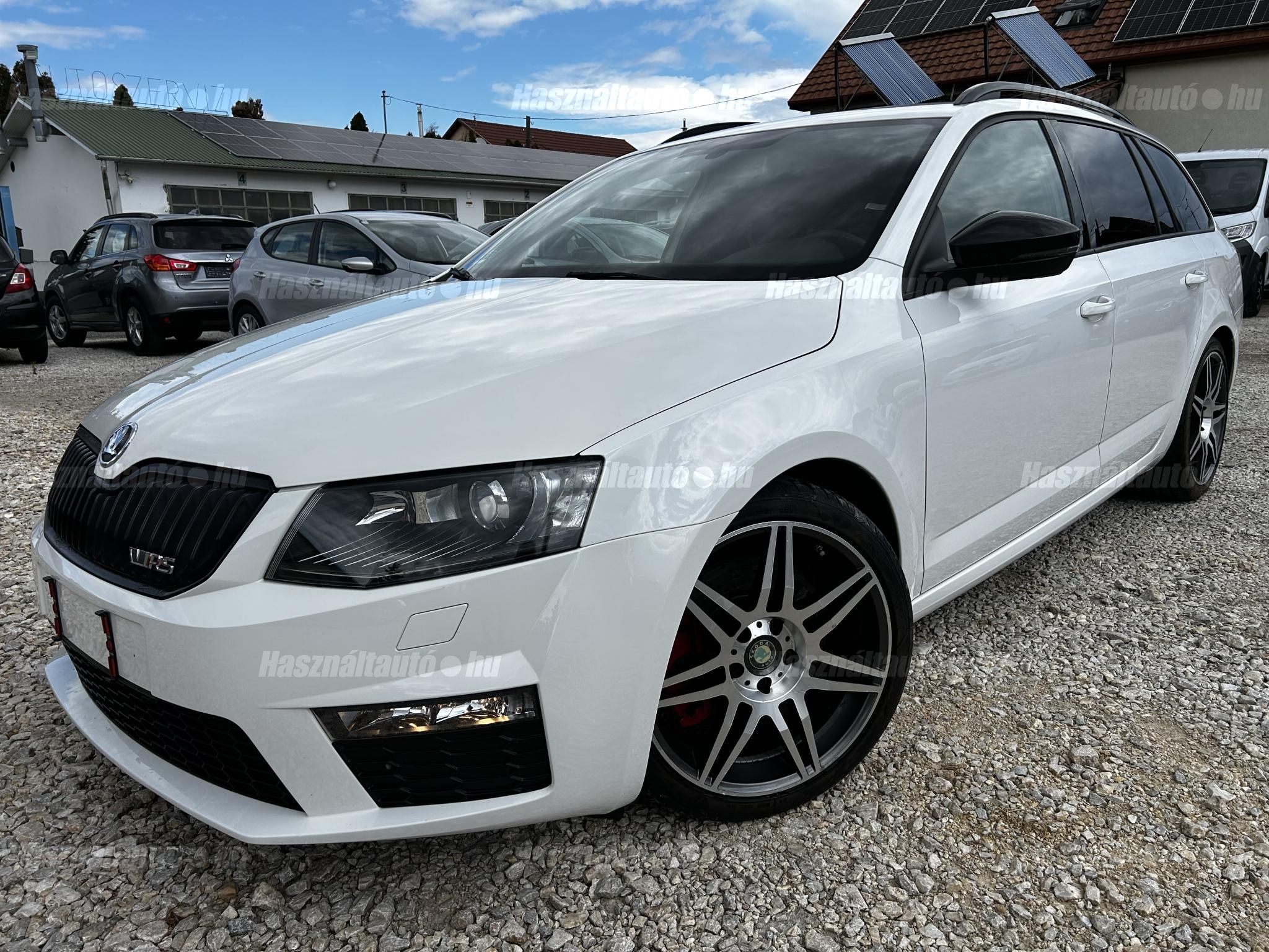SKODA OCTAVIA 2013/12 - 1