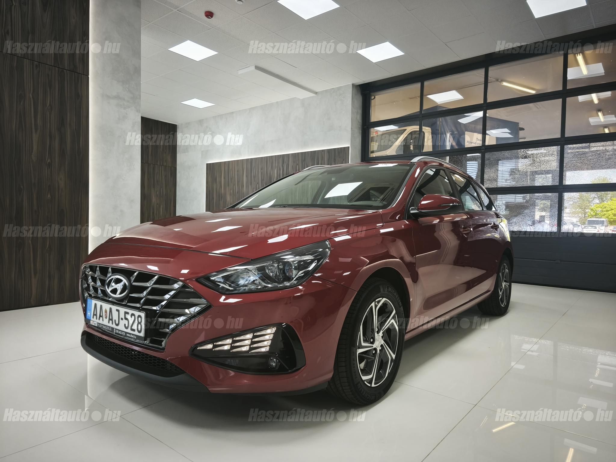 HYUNDAI I30 2022/7 - 1