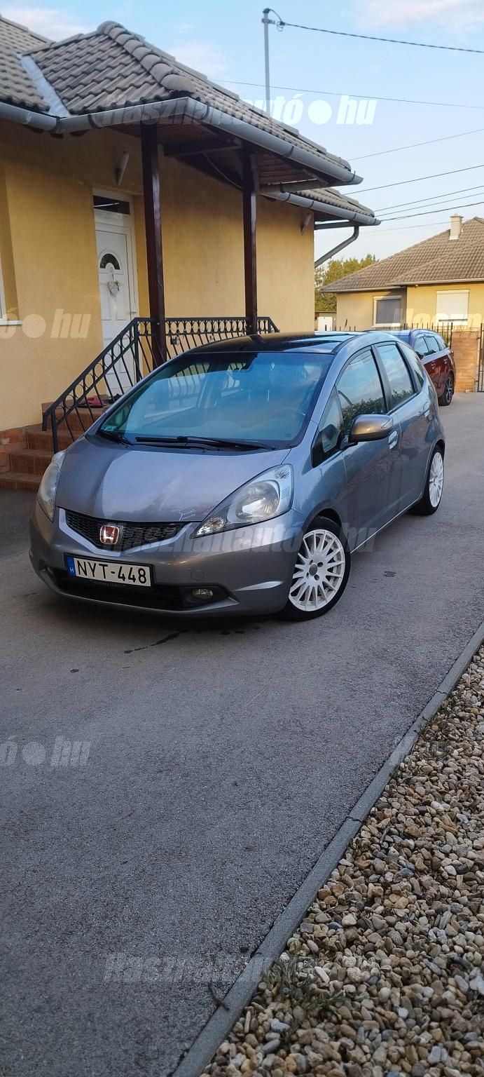 HONDA JAZZ 2009 - 1