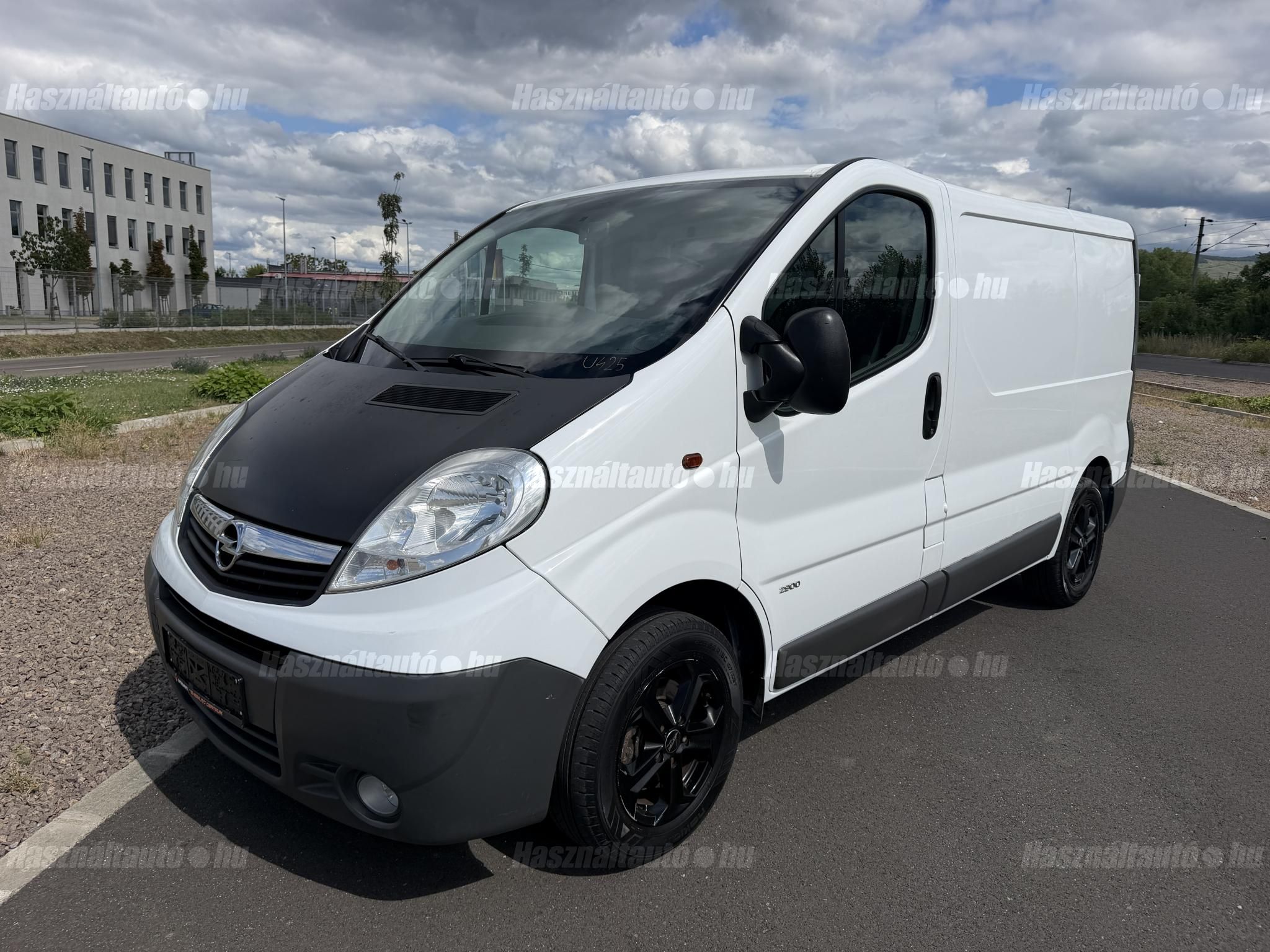 OPEL VIVARO 2013/4 - 1