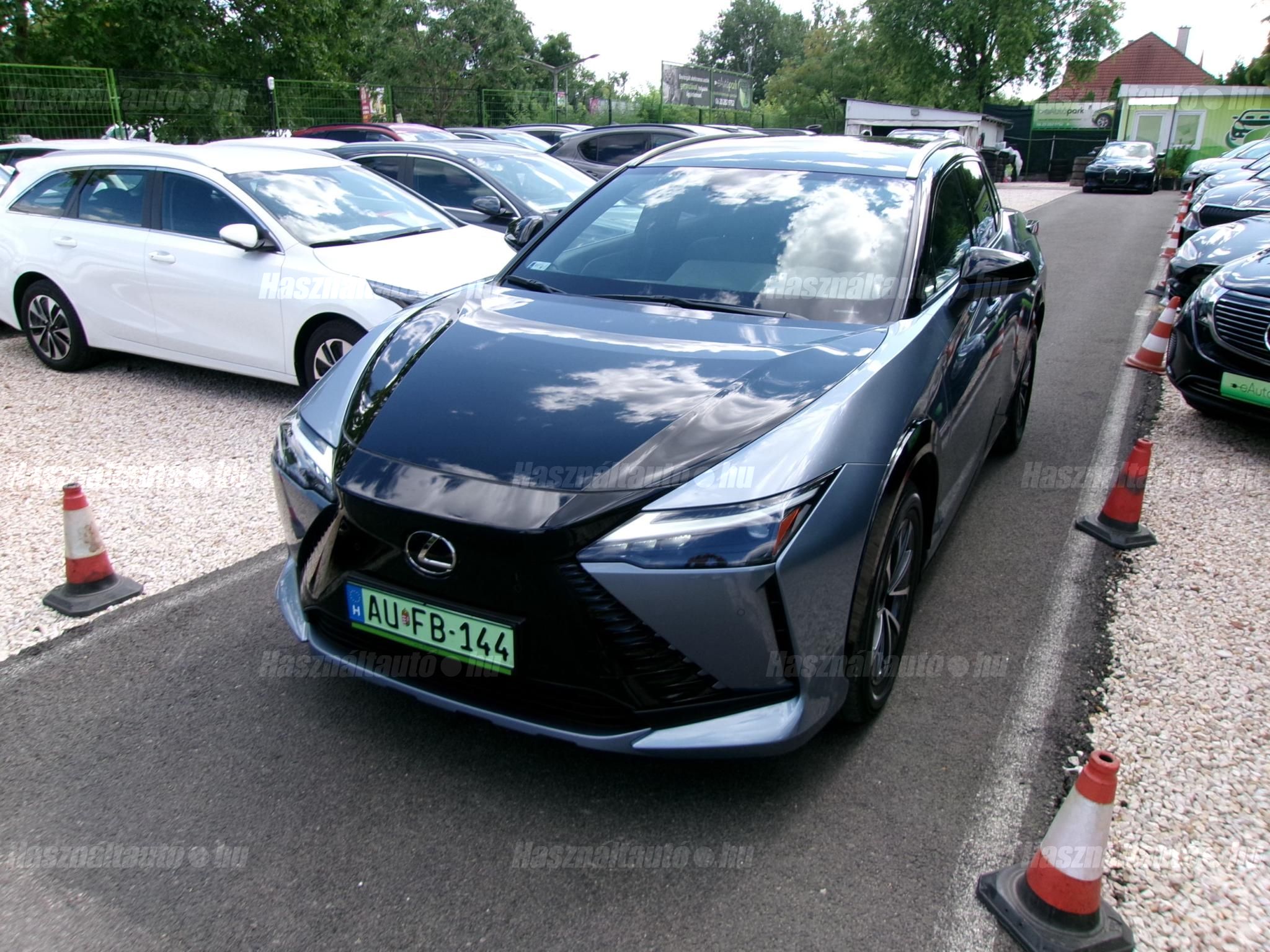 LEXUS RZ 2023/8 - 1