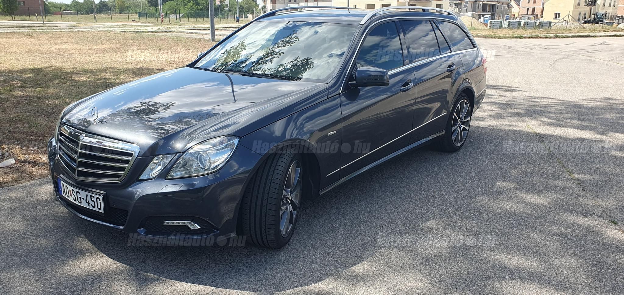 MERCEDES-BENZ E 200 2010/6 - 1