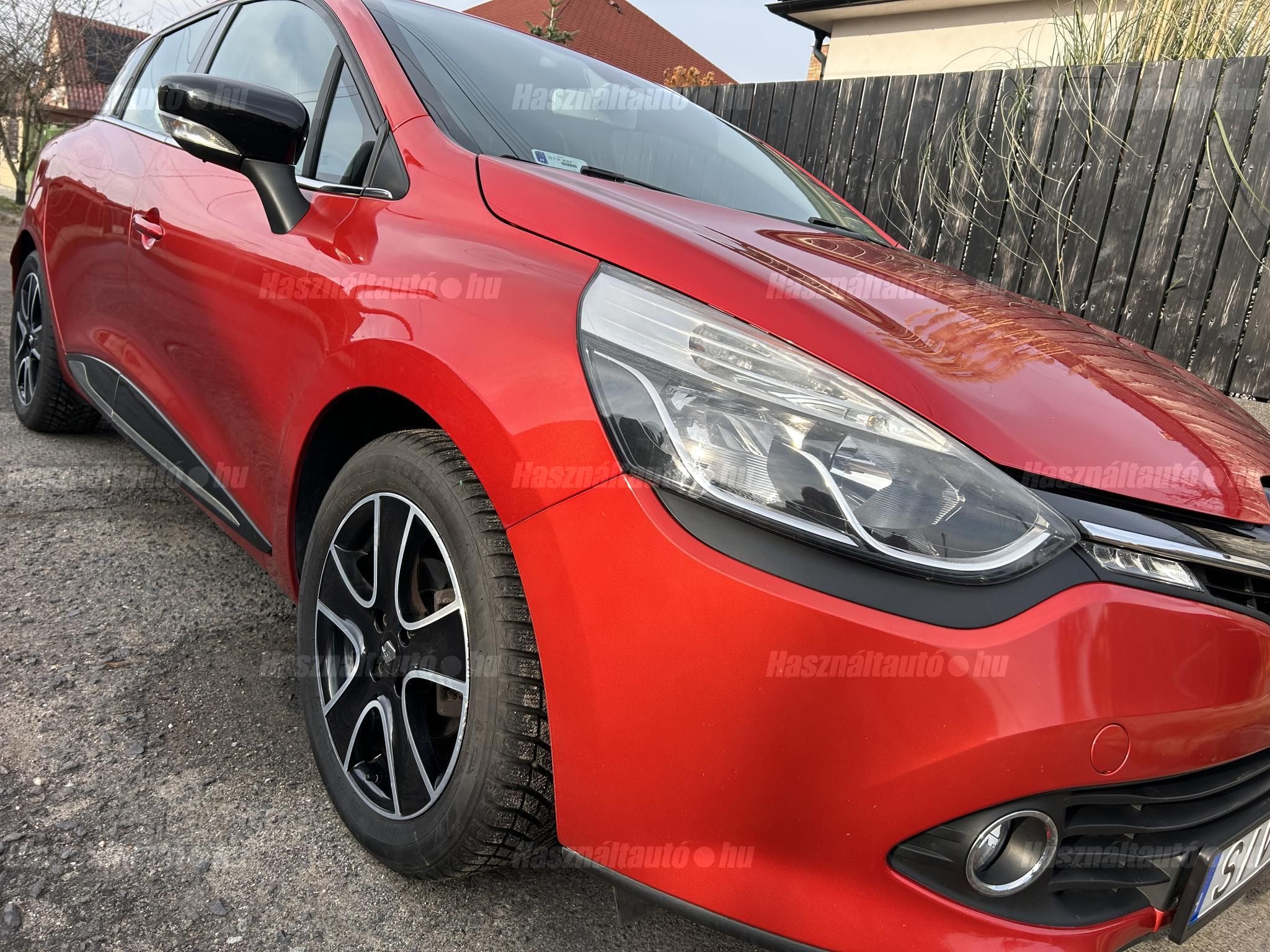 RENAULT CLIO 2015/6 - 1