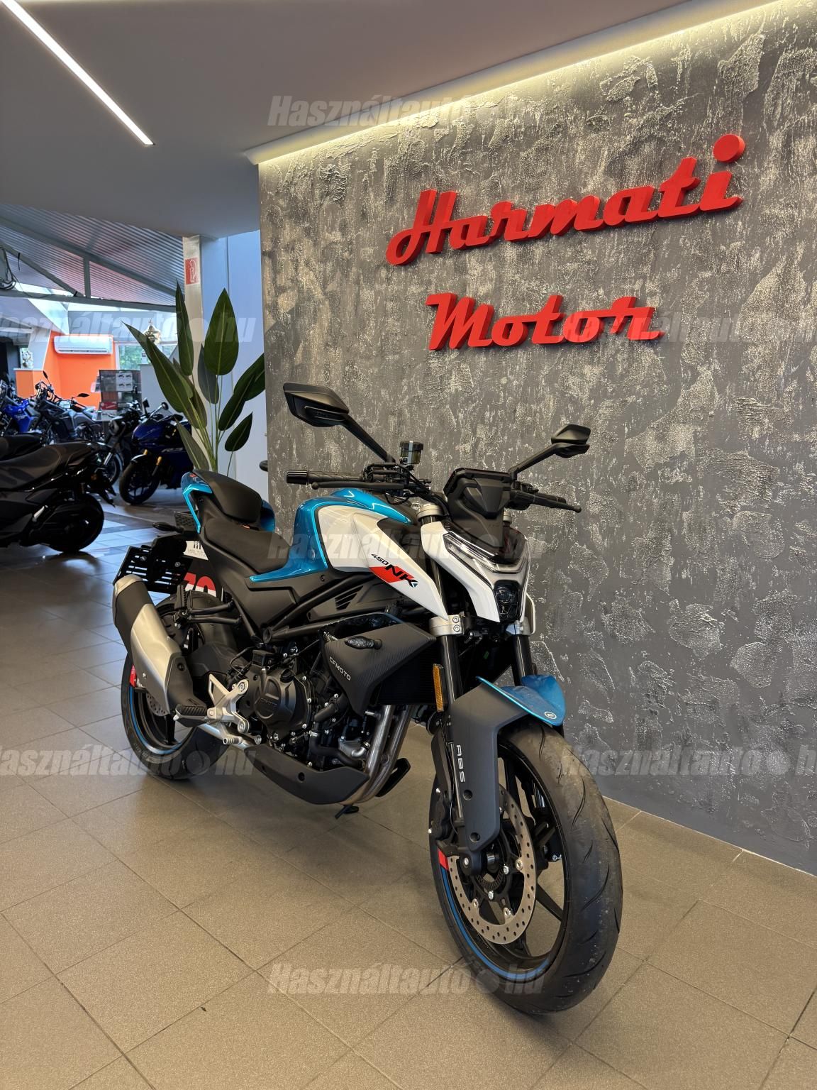 CFMOTO 450 NK 2026 - 1
