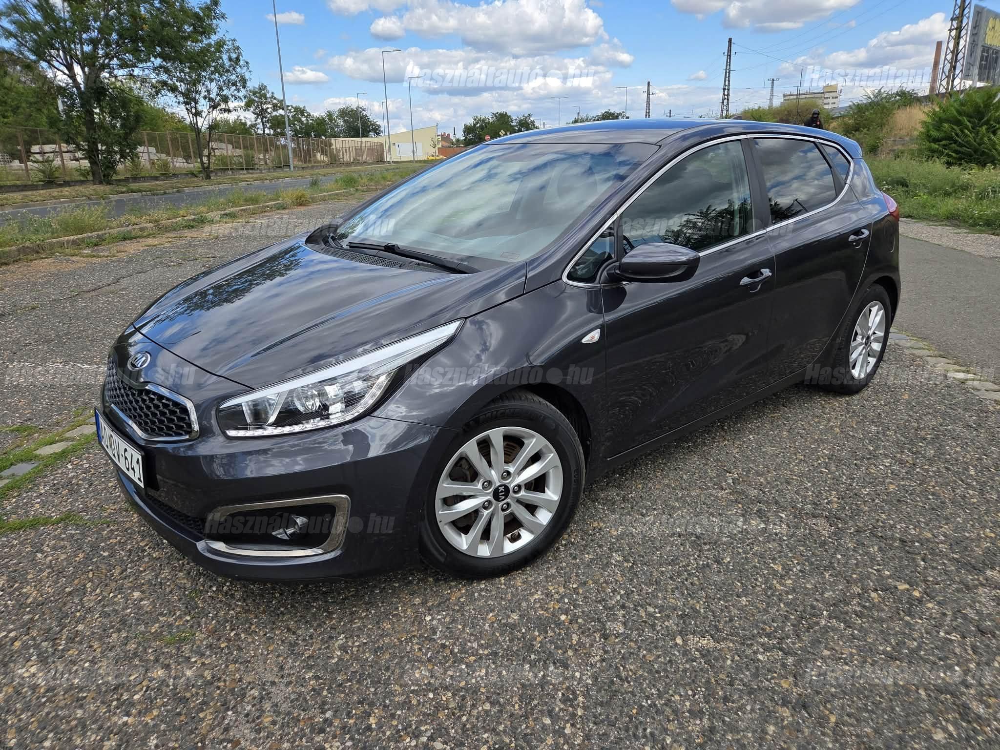 KIA CEE'D 2017/6 - 1