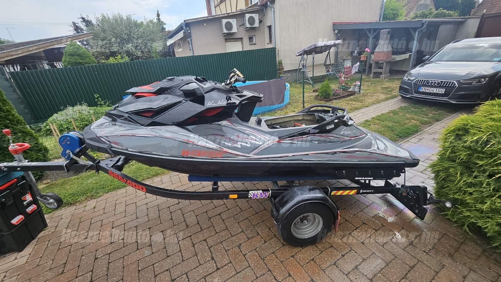 SEA-DOO 2019/4 - 1