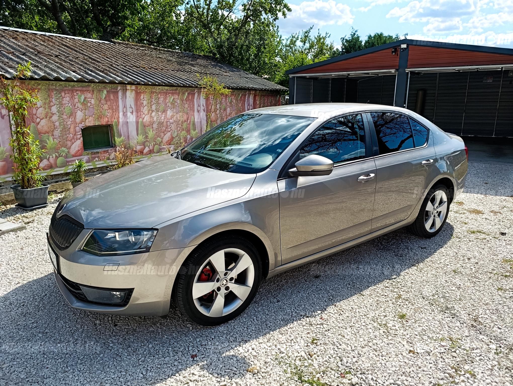 SKODA OCTAVIA 2016/10 - 1