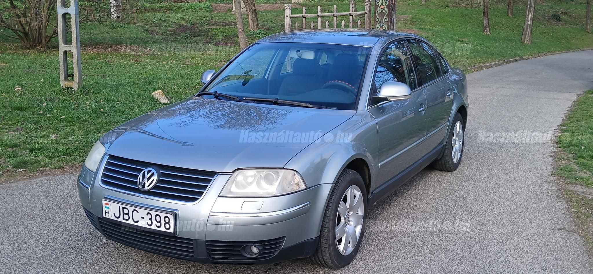VOLKSWAGEN PASSAT 2004/10 - 1