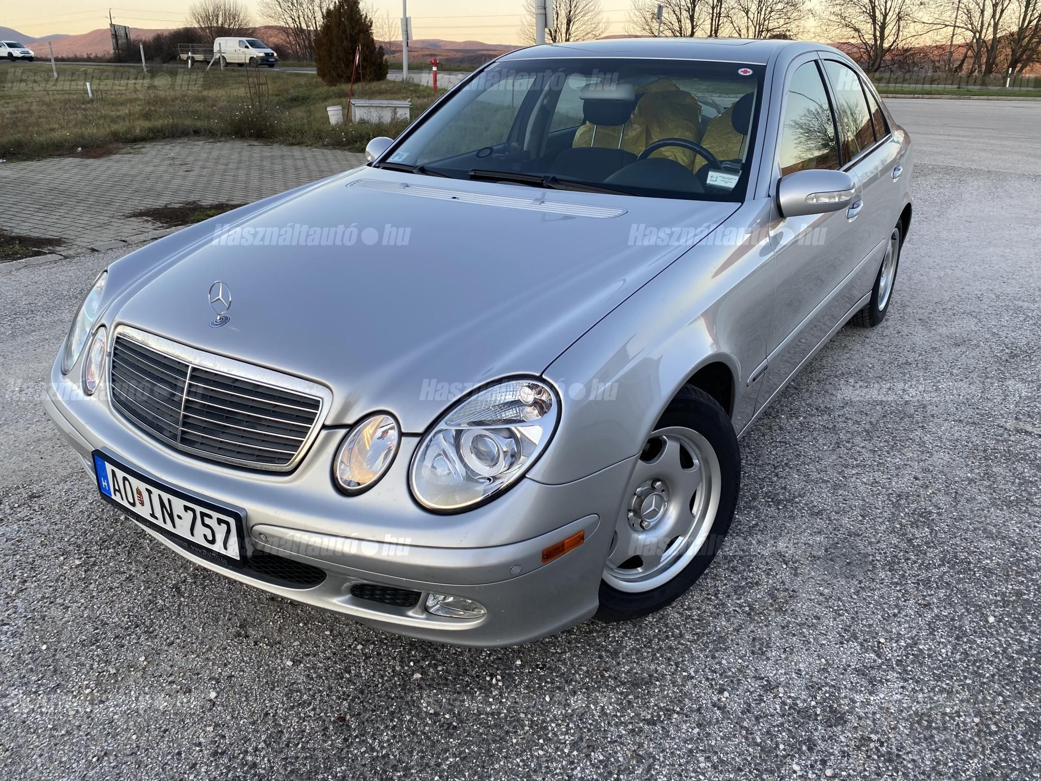 MERCEDES-BENZ E 200 2004/9 - 1