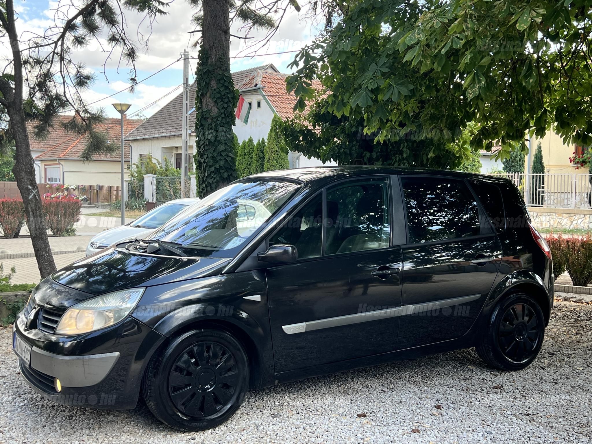 RENAULT SCENIC 2004/7 - 1