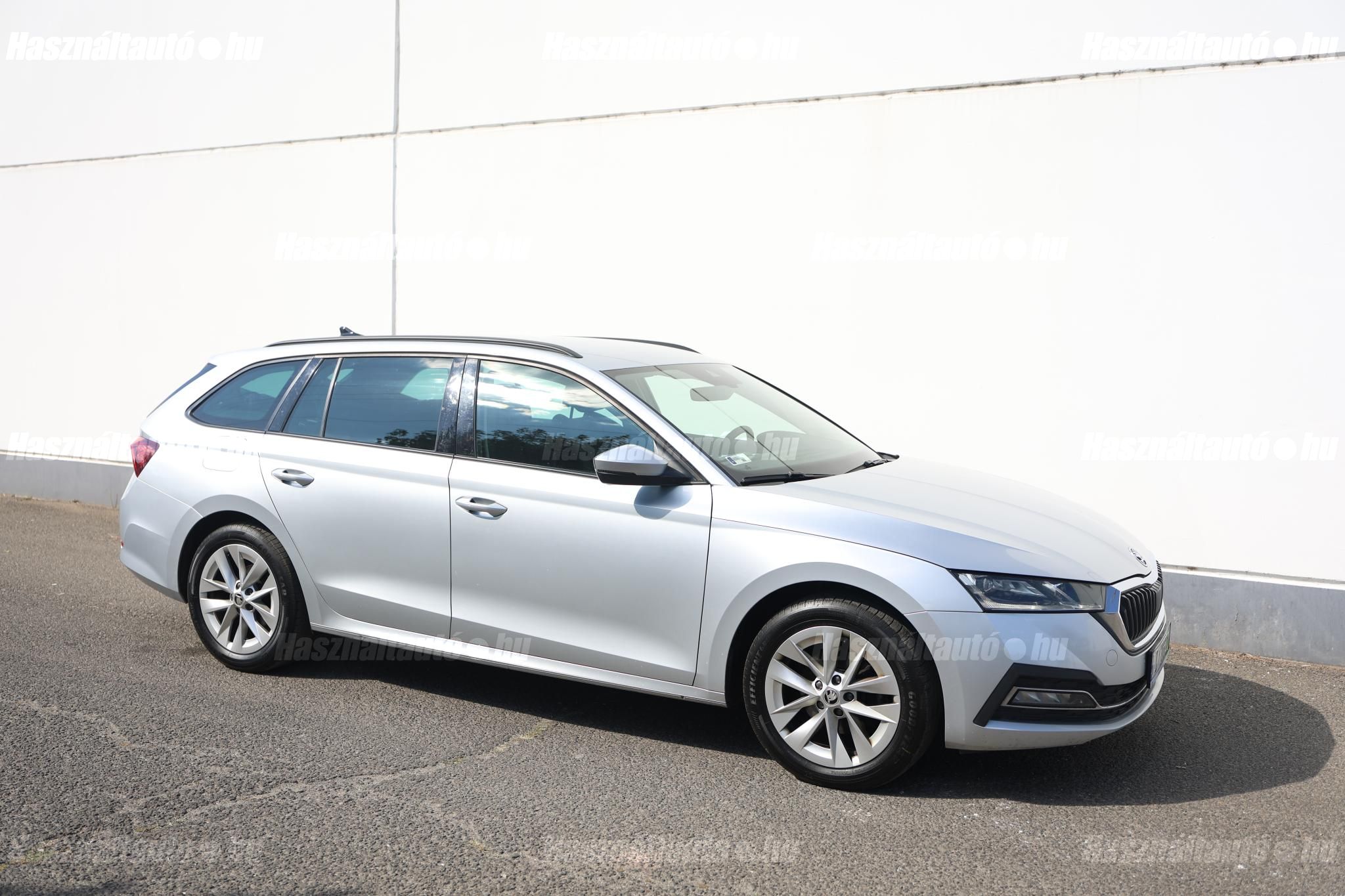 SKODA OCTAVIA 2023/4 - 1
