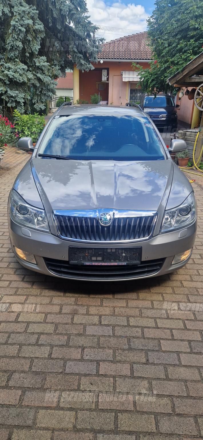 SKODA OCTAVIA 2011/3 - 1