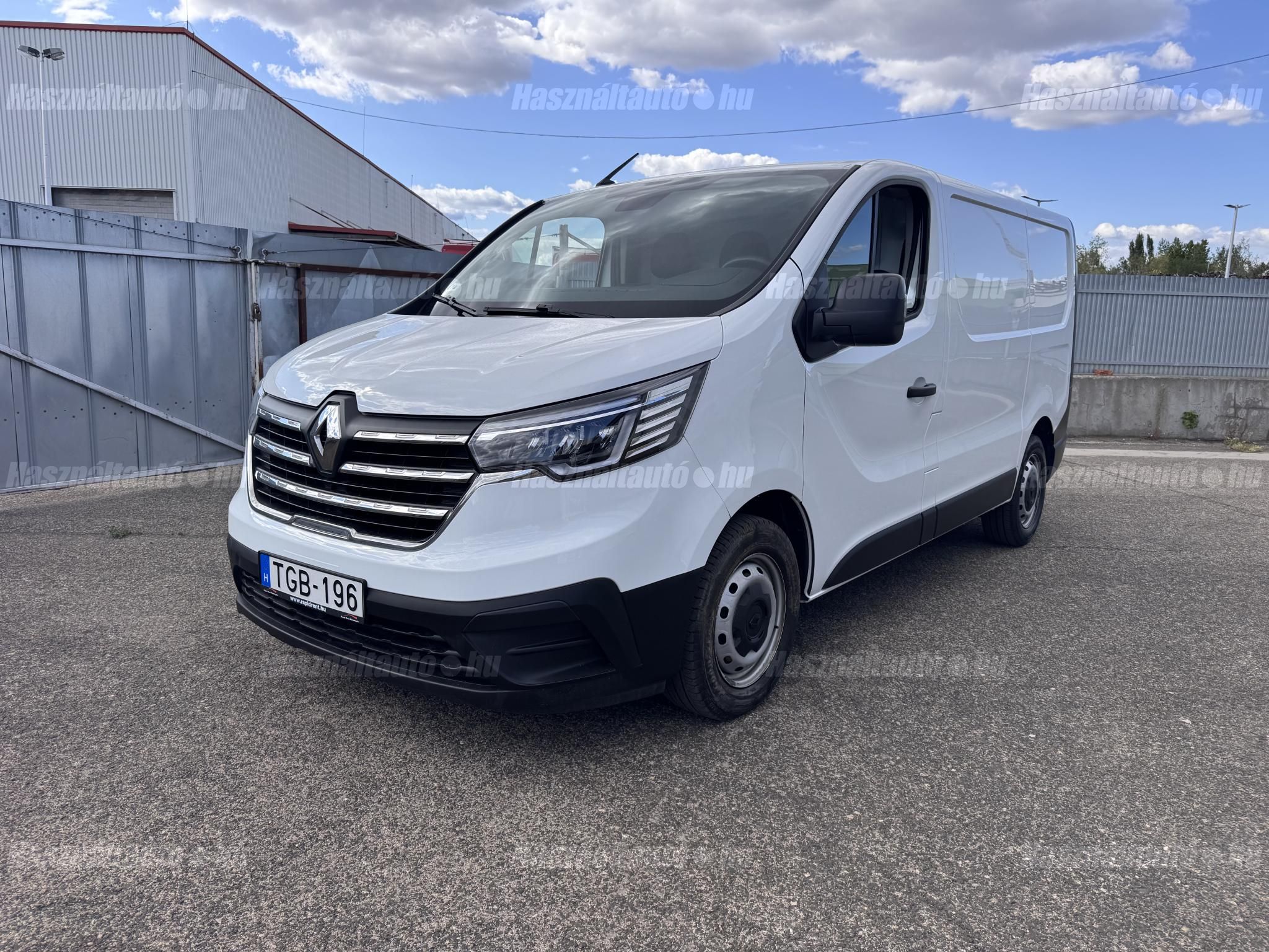 RENAULT TRAFIC 2022/5 - 1
