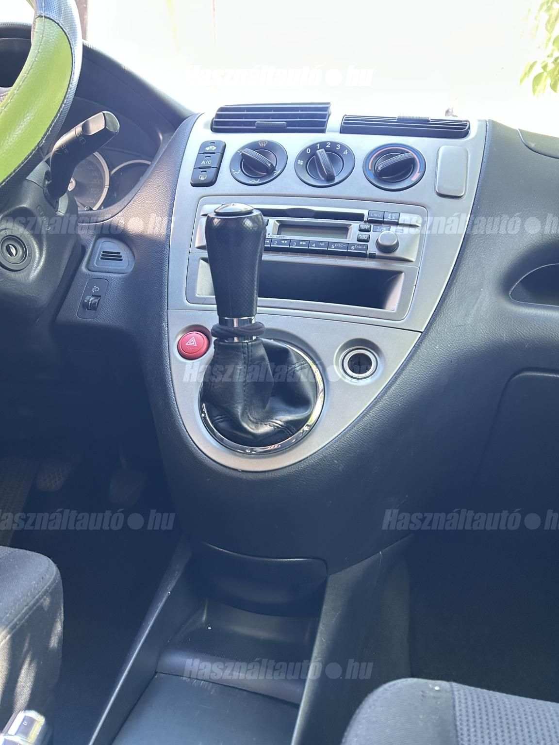 HONDA CIVIC 2004/5 - 1