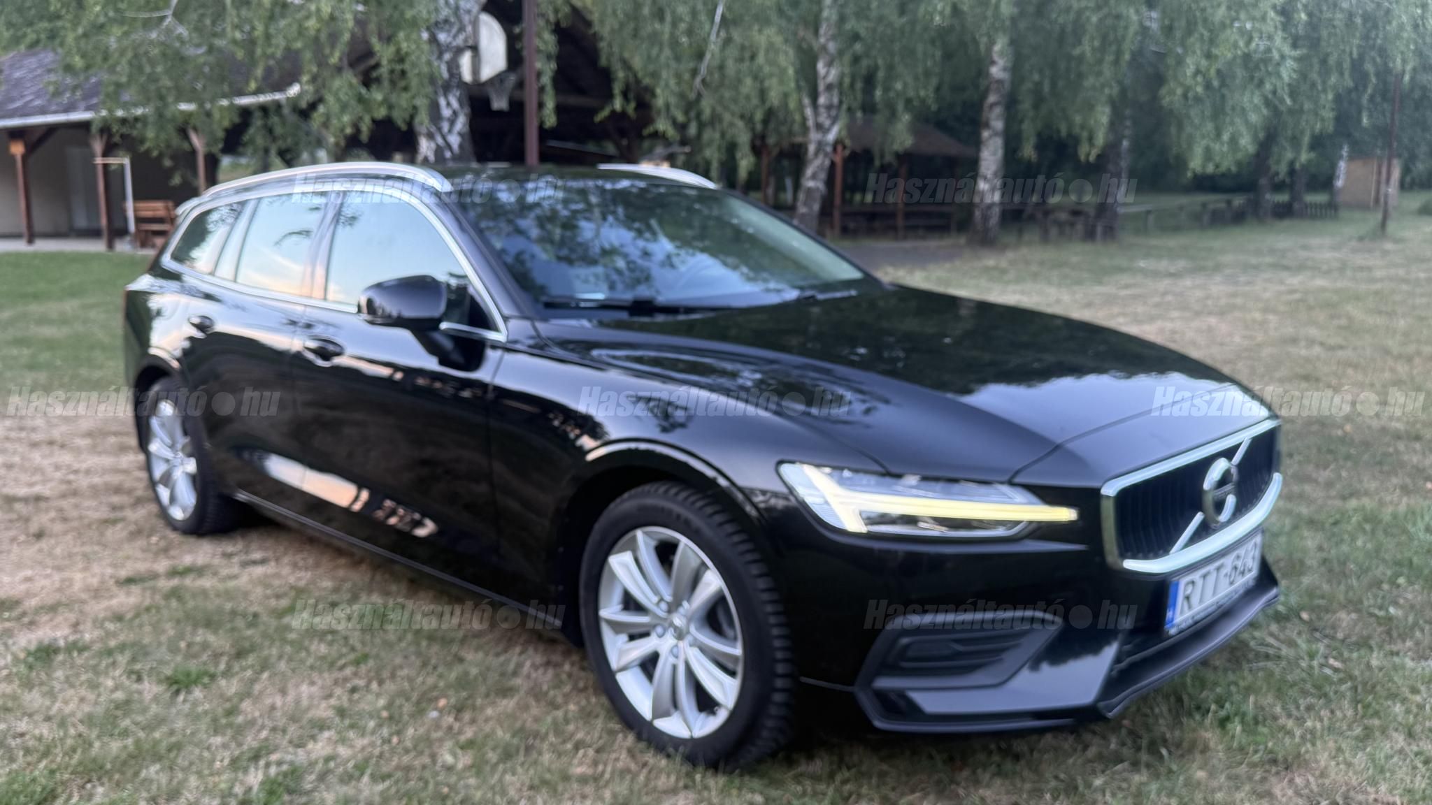 VOLVO V60 2019/11 - 1