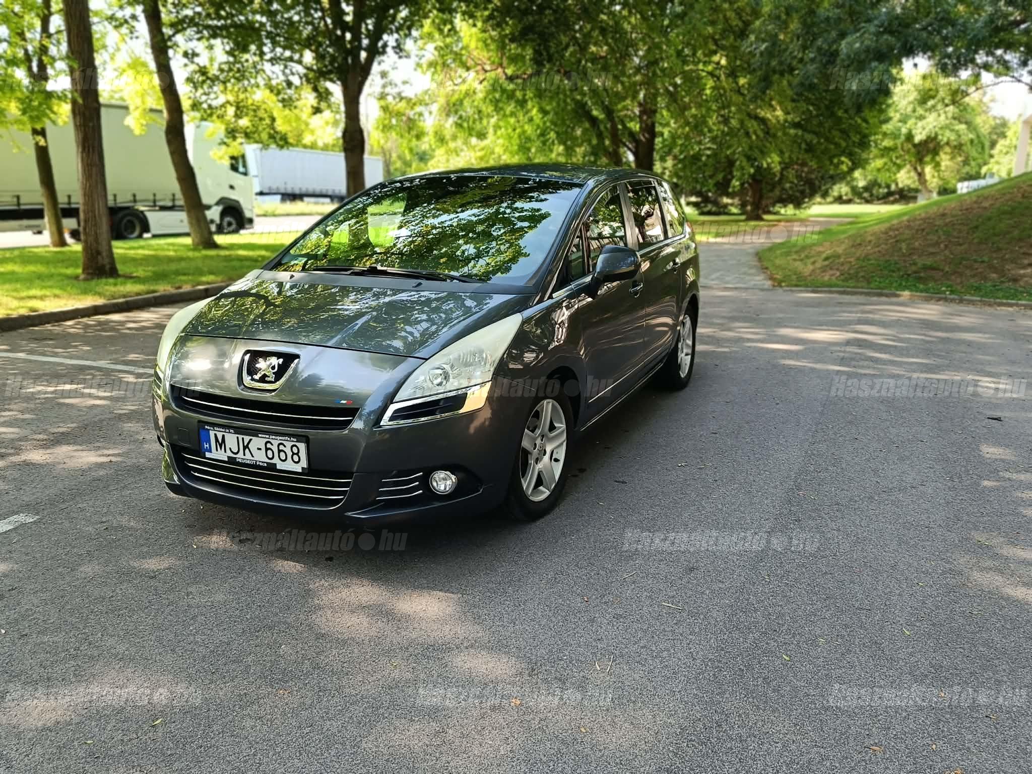 PEUGEOT 5008 2010/3 - 1