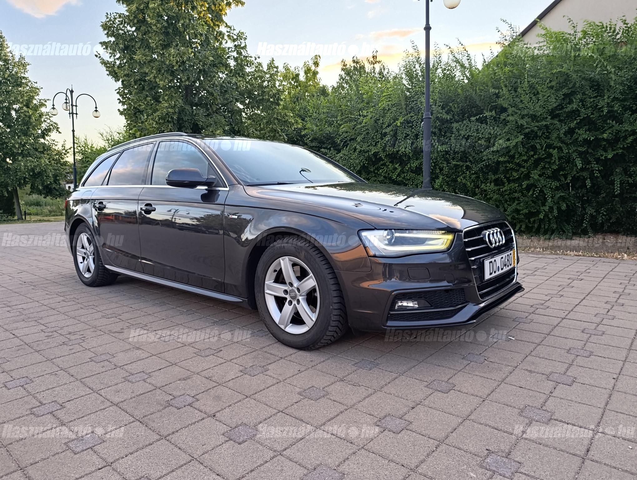 AUDI A4 2013/10 - 1