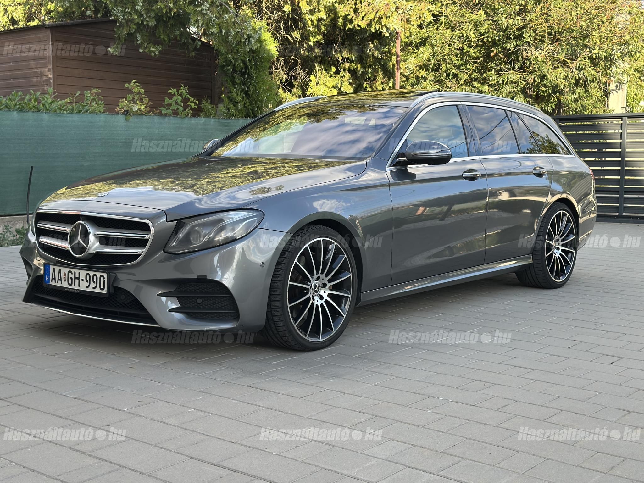 MERCEDES-BENZ E 220 2017/4 - 1