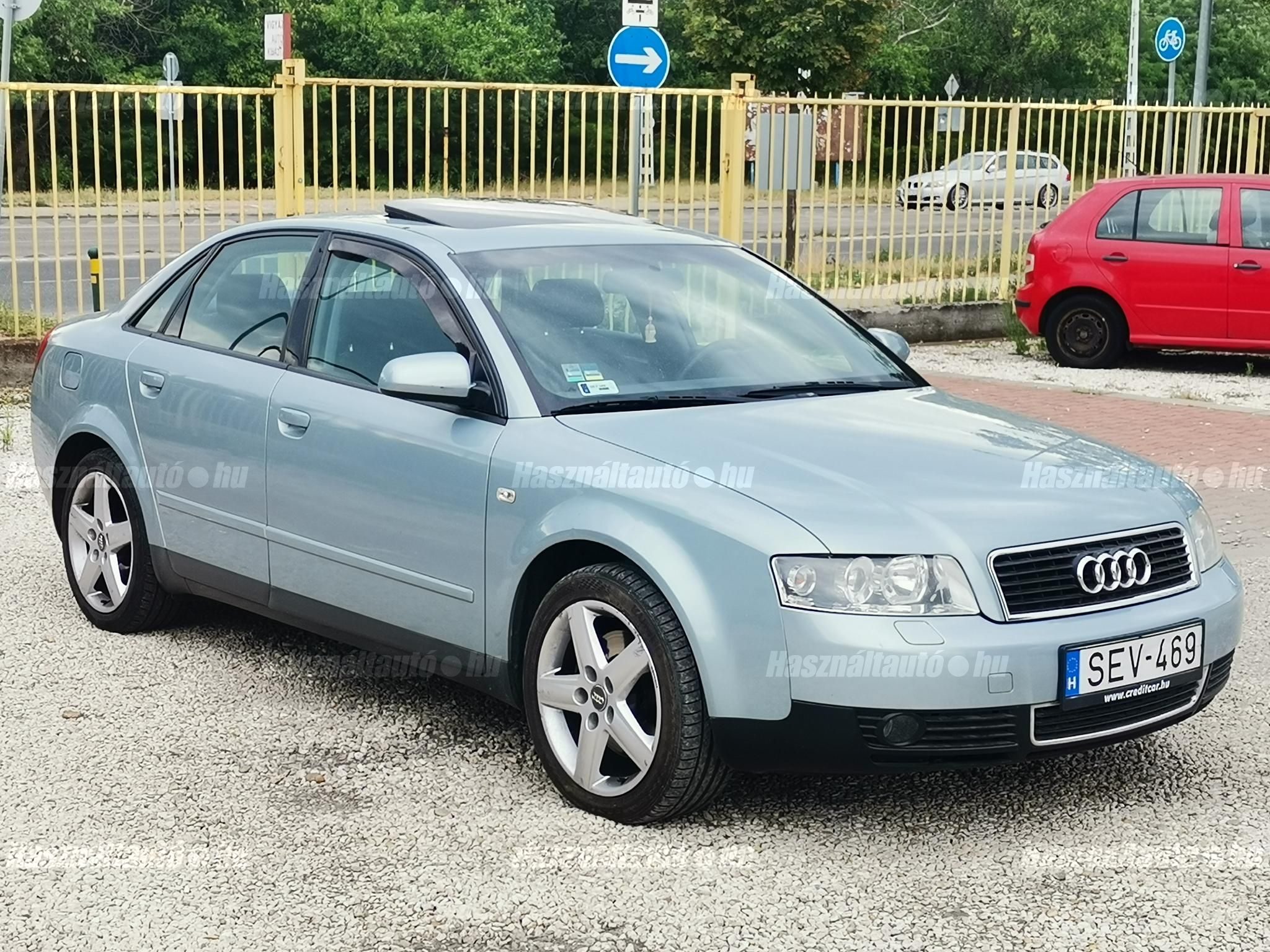 AUDI A4 2001/10 - 1