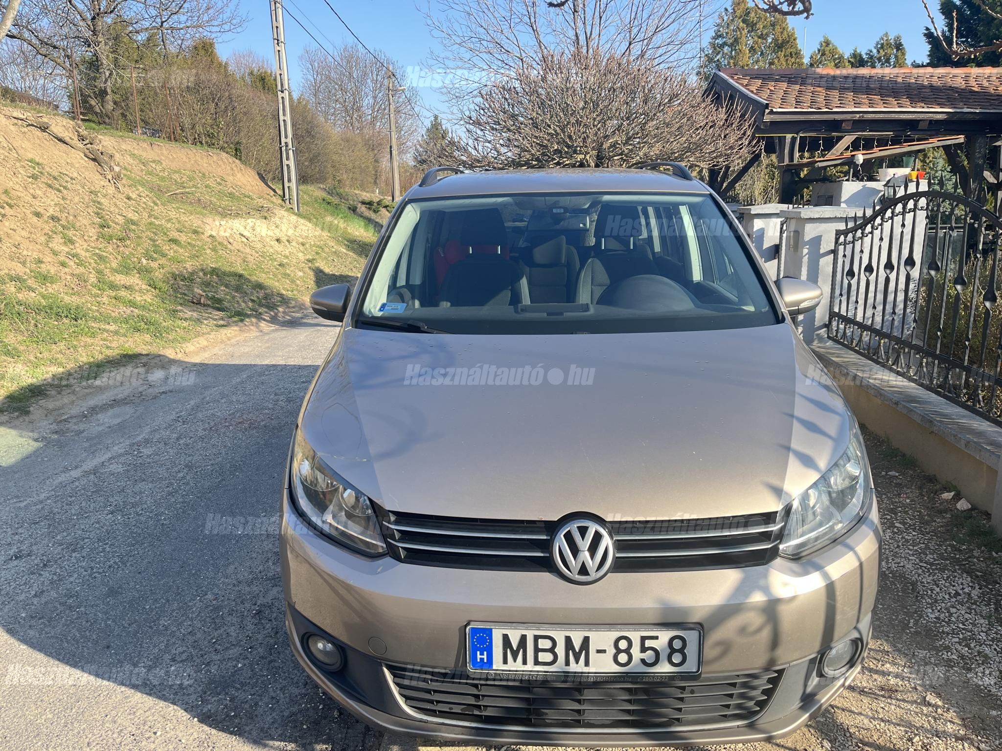 VOLKSWAGEN TOURAN 2012/3 - 1