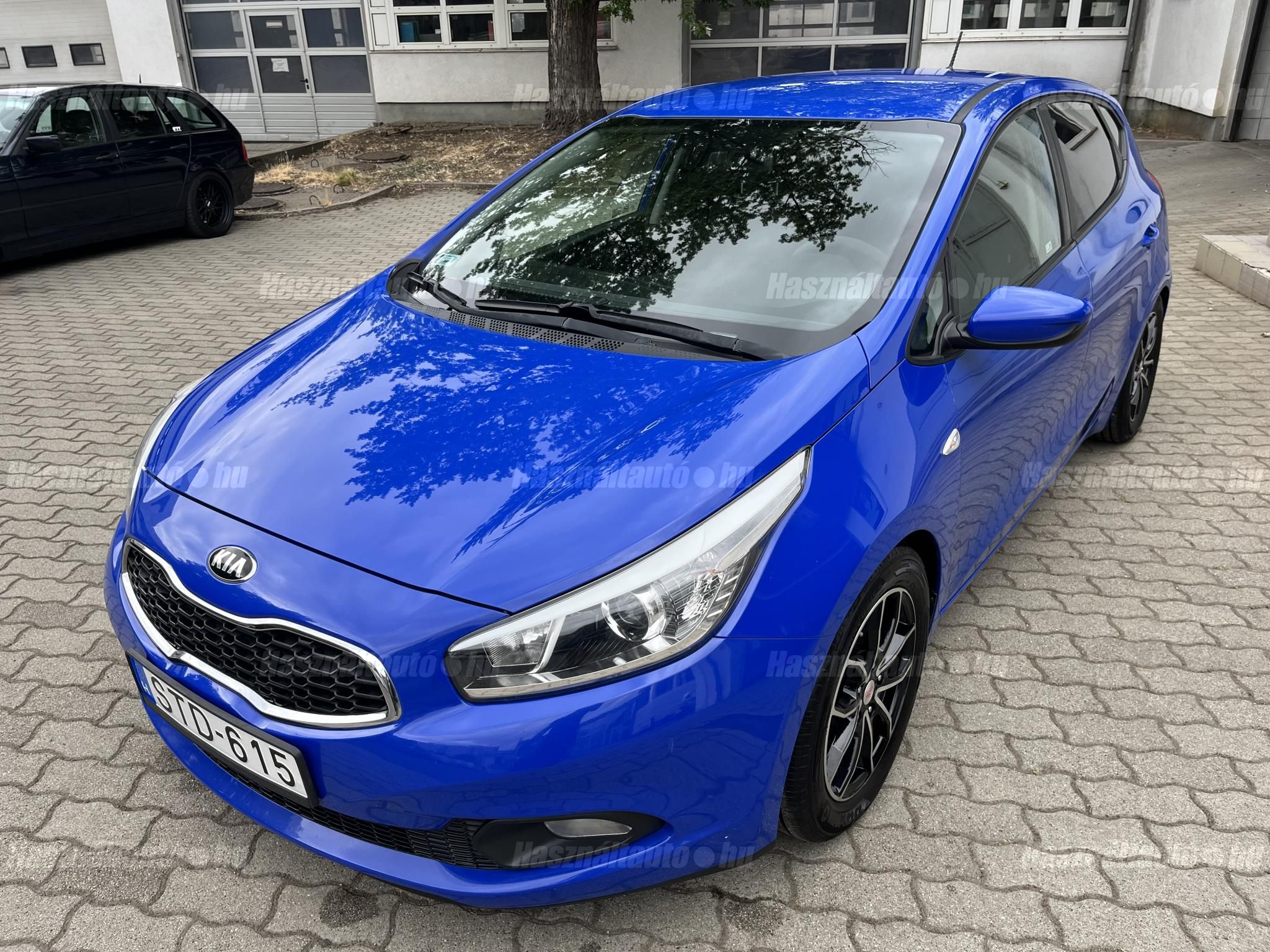 KIA CEE'D 2014 - 1