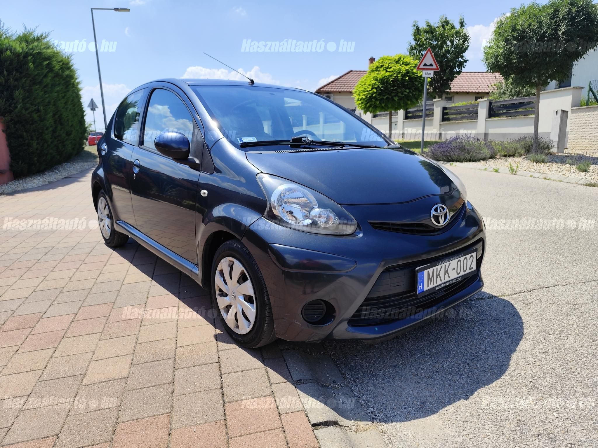 TOYOTA AYGO 2013/5 - 1