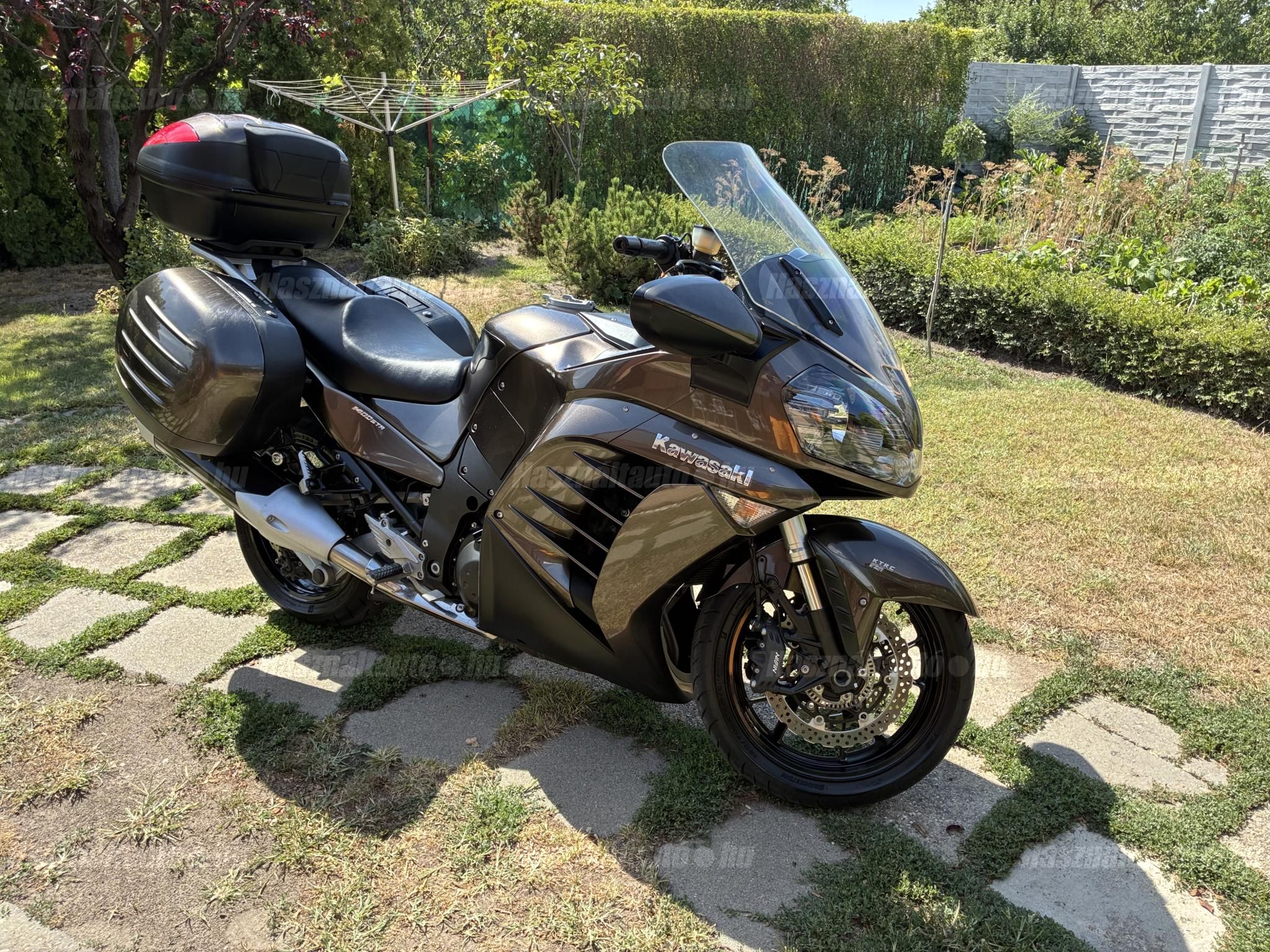 KAWASAKI GTR 1400 2010/5 - 1