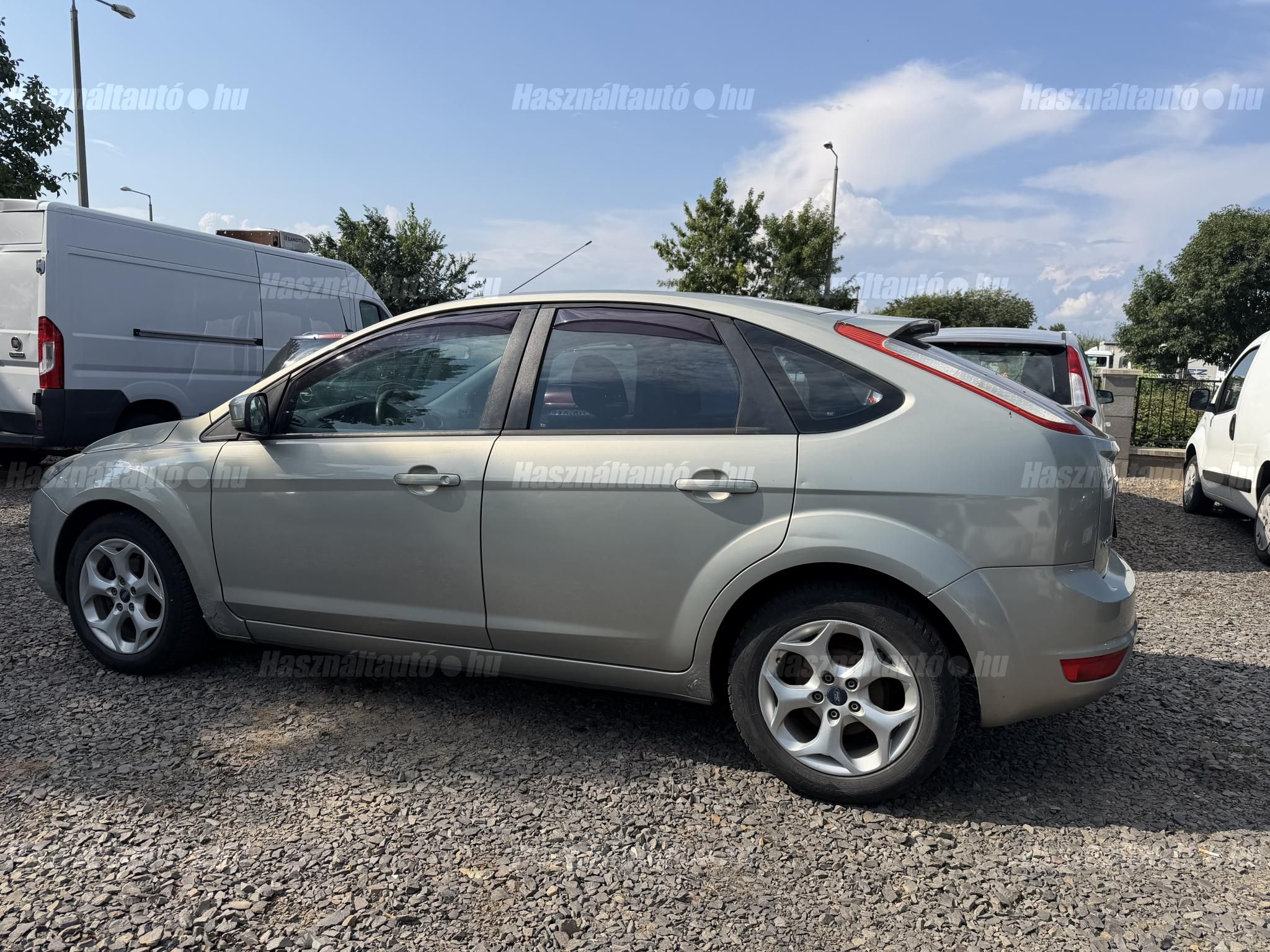 FORD FOCUS 2008/9 - 1