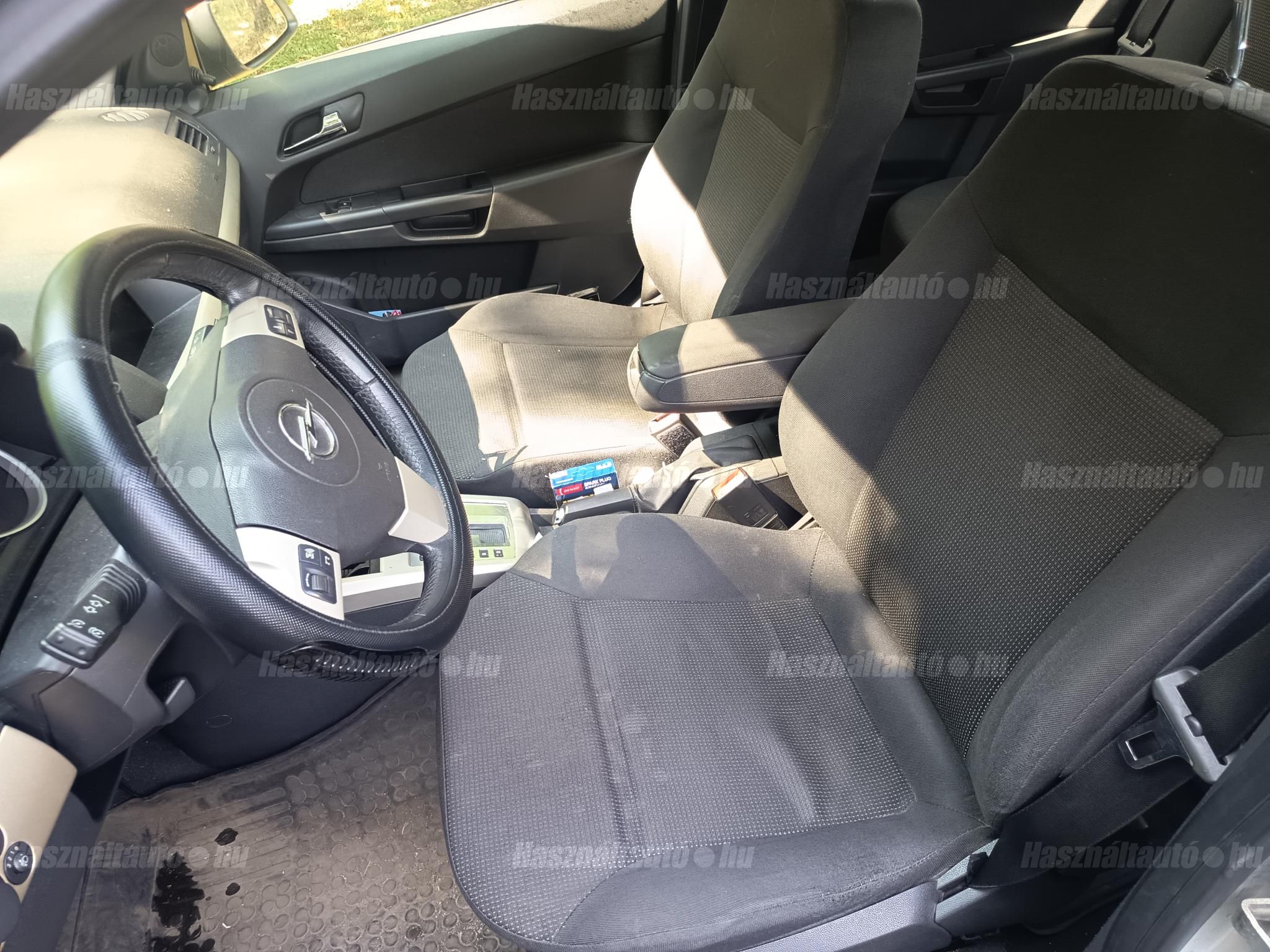 OPEL ASTRA H 2007/8 - 1
