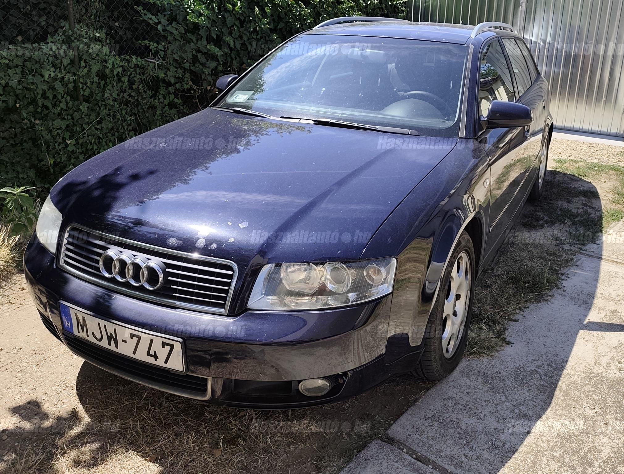 AUDI A4 2003/7 - 1