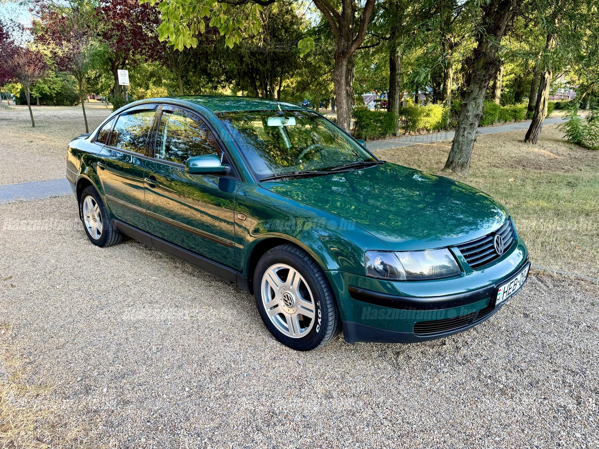 VOLKSWAGEN PASSAT V 2000/10 - 1
