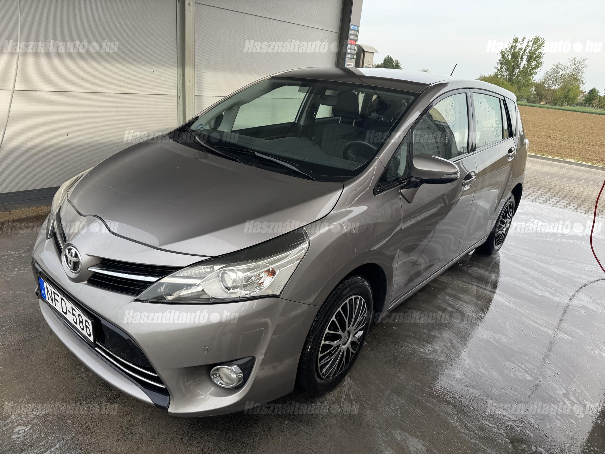 TOYOTA VERSO 2014/12 - 1