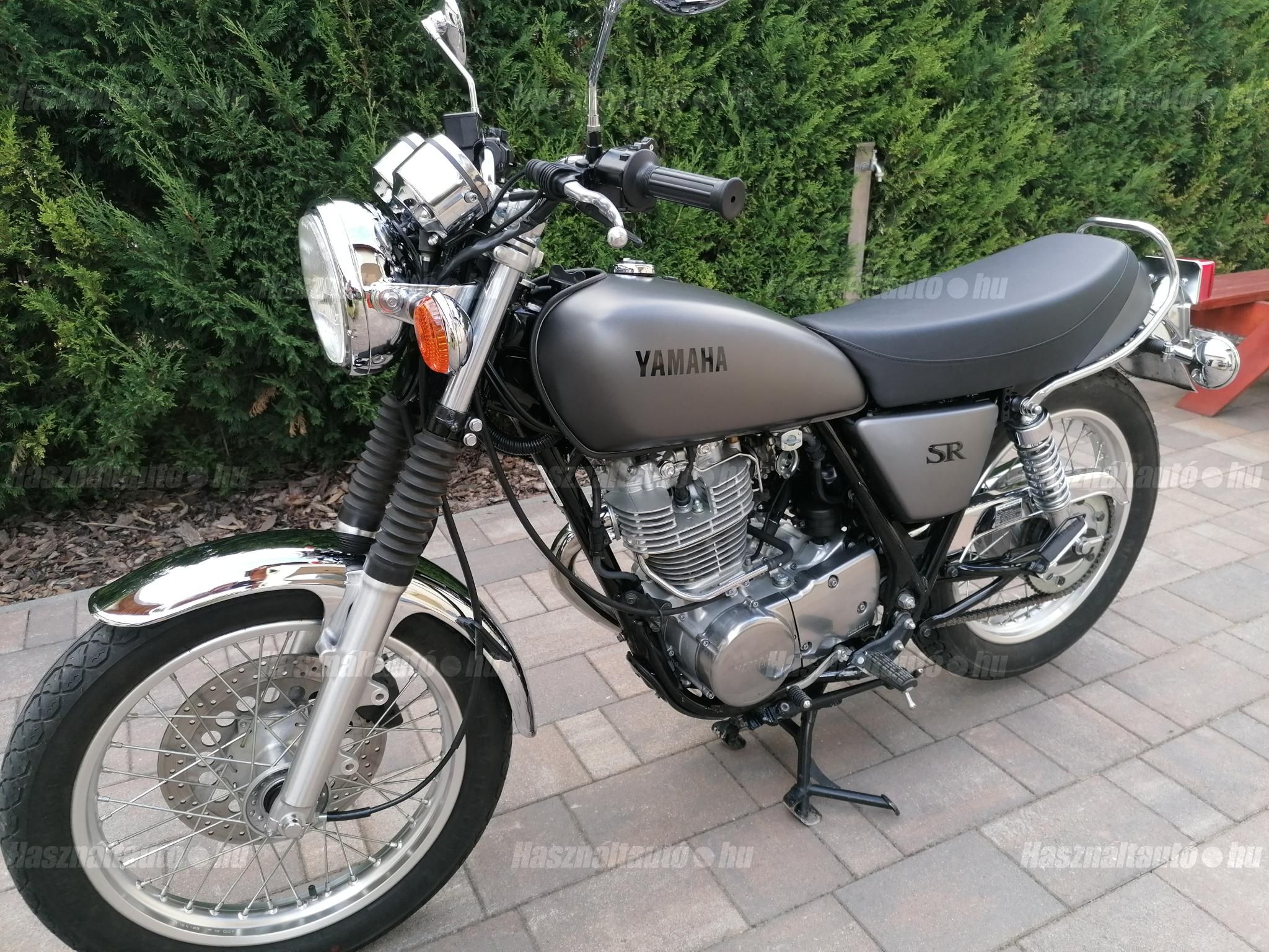 YAMAHA SR 400 2014/11 - 1