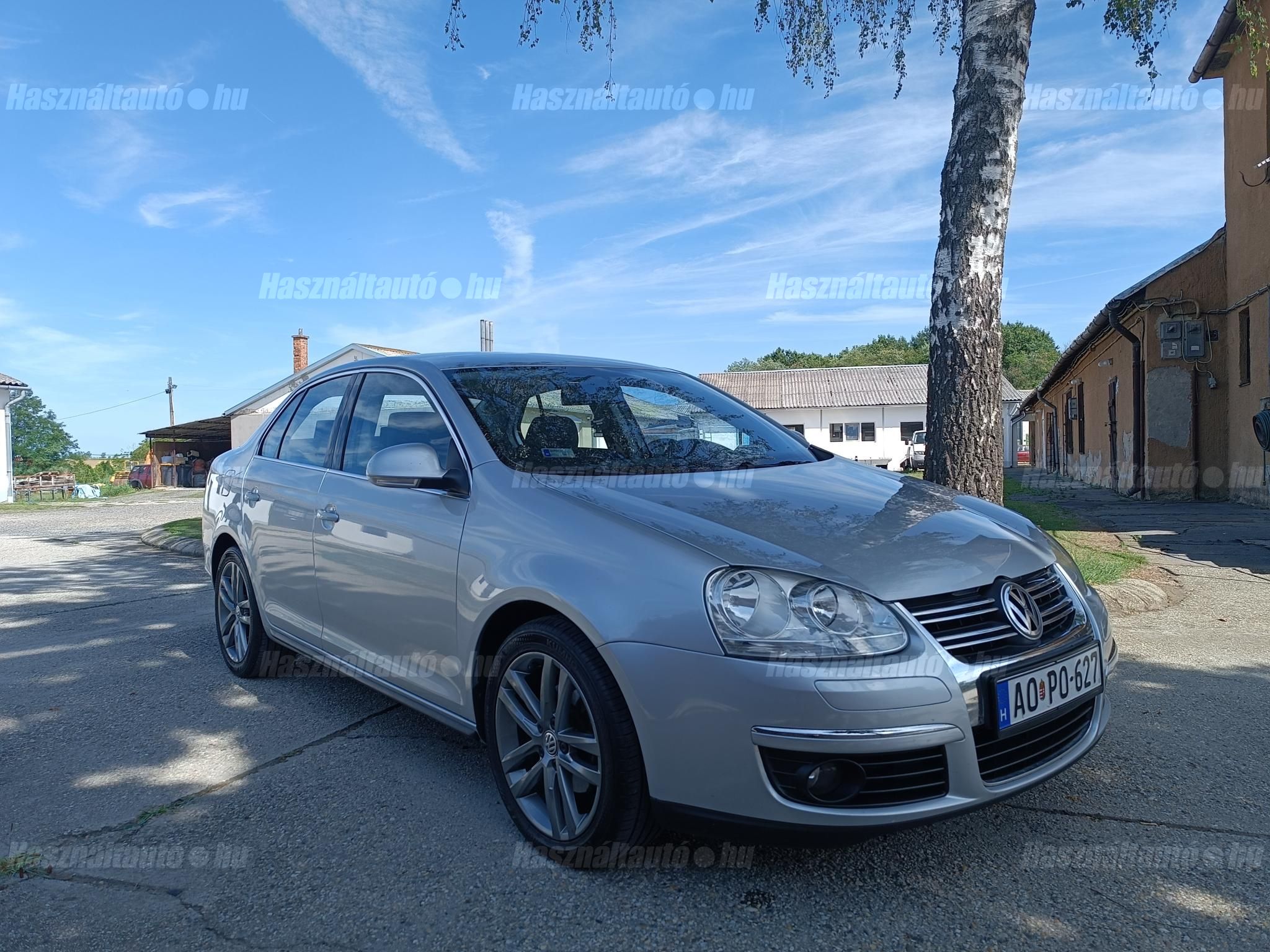 VOLKSWAGEN JETTA 2006/8 - 1