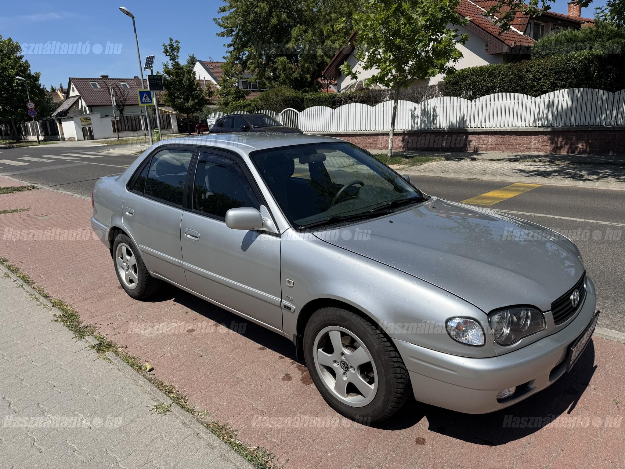 TOYOTA COROLLA 2000/7 - 1