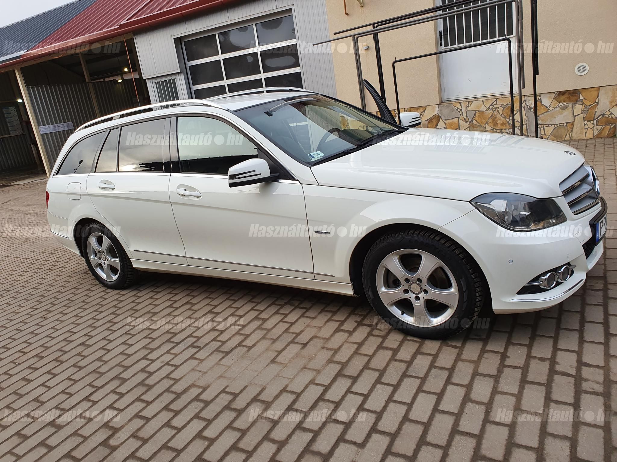 MERCEDES-BENZ C 200 2012/6 - 1