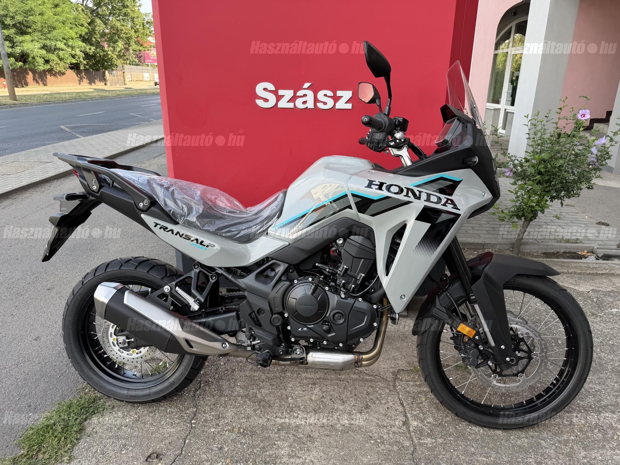 HONDA XL 750 2026/7 - 1