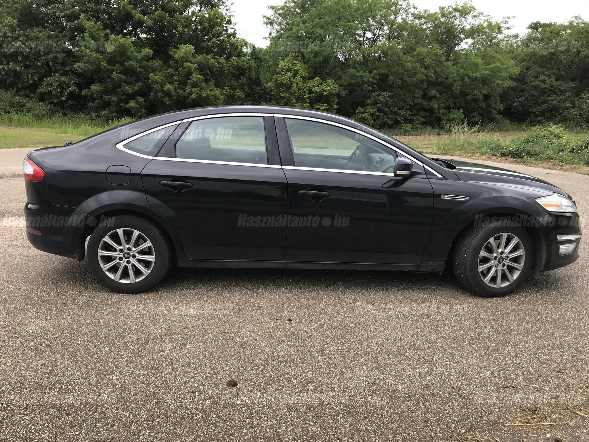 FORD MONDEO 2012/9 - 1