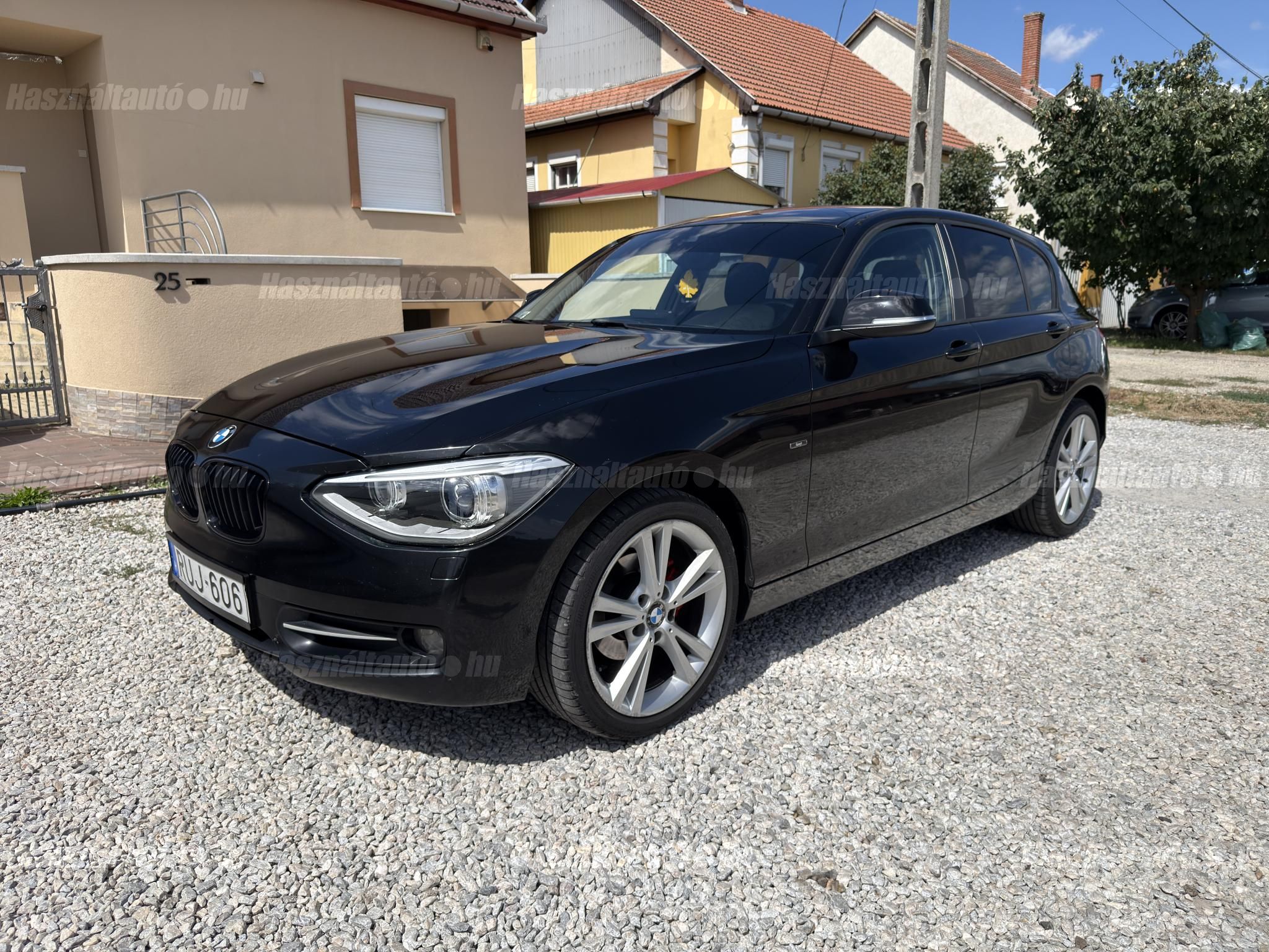 BMW 118 2011/9 - 1
