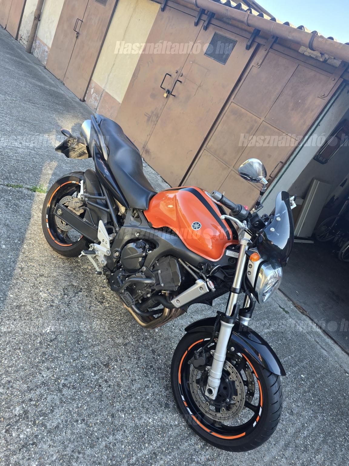 YAMAHA FZ6-N 2006/6 - 1