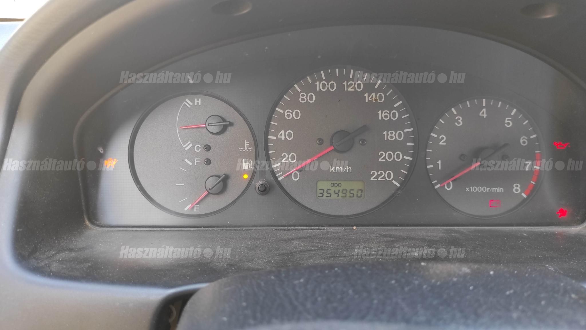 MAZDA 323 F 1999/6 - 1