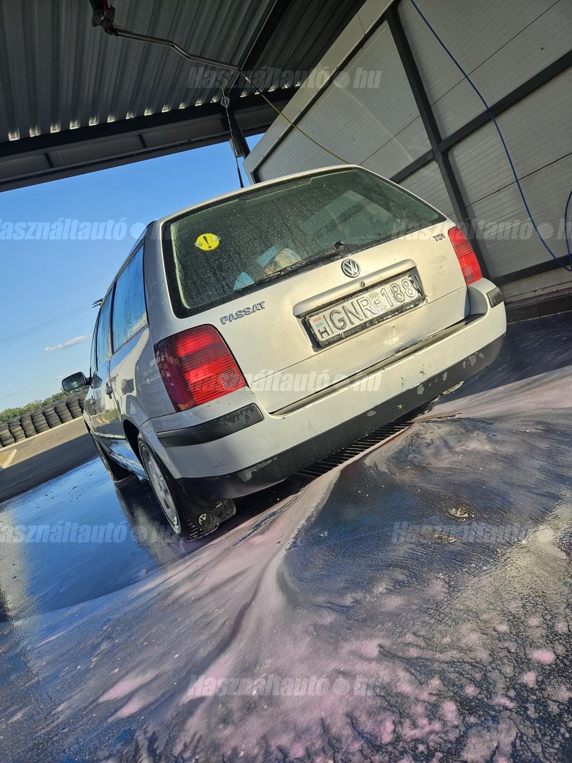 VOLKSWAGEN PASSAT 1998/5 - 1